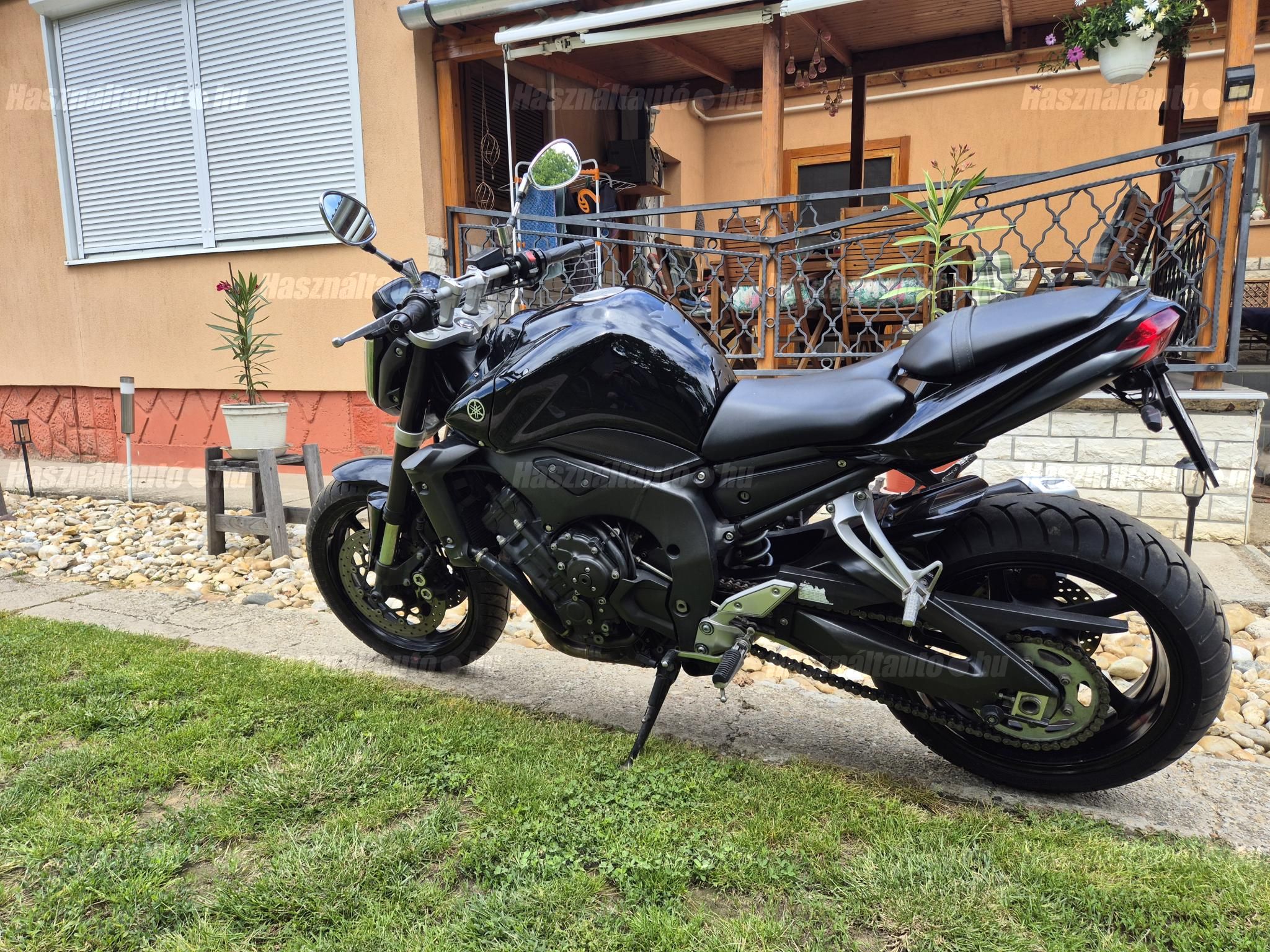 YAMAHA FZ1 (FAZER) 2006/8 - 1