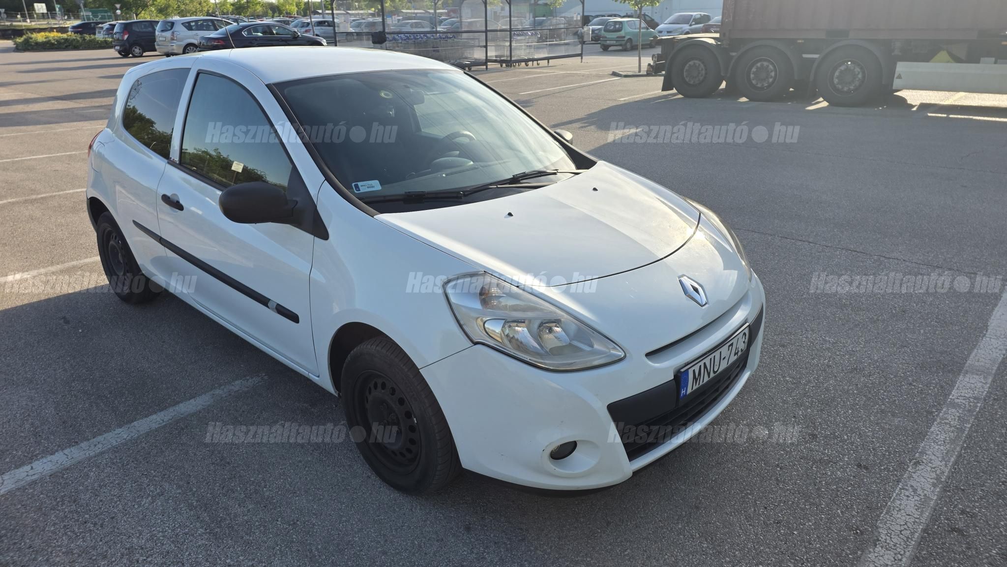 RENAULT CLIO 2009/10 - 1