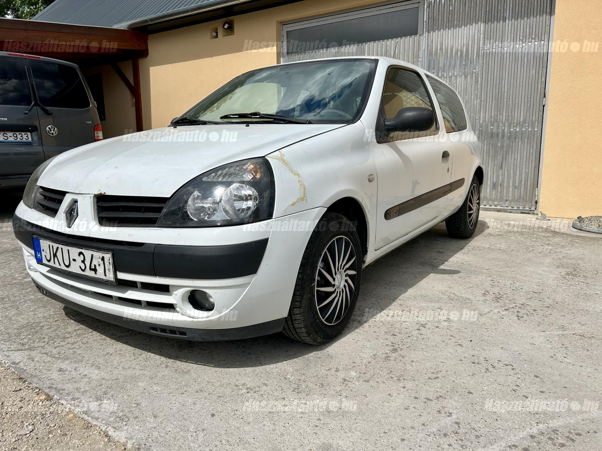 RENAULT CLIO 2004/6 - 1