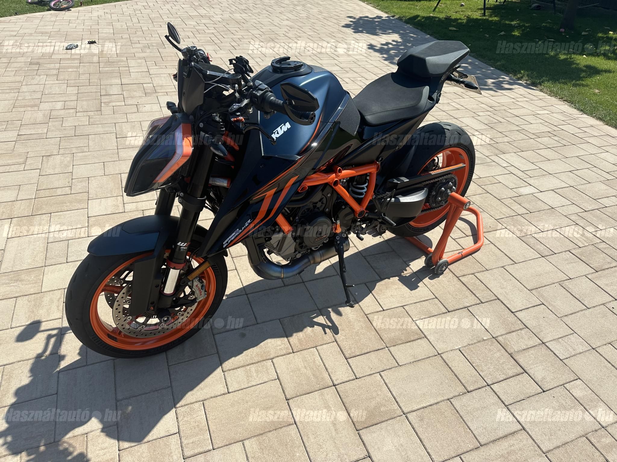 KTM 1290 SUPER DUKE R 2022/7 - 1