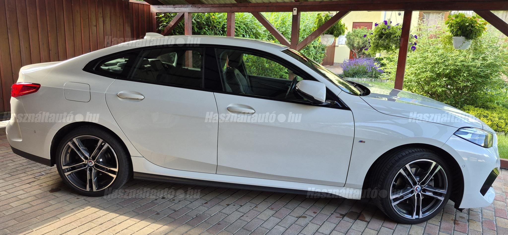 BMW 218 2022/5 - 1