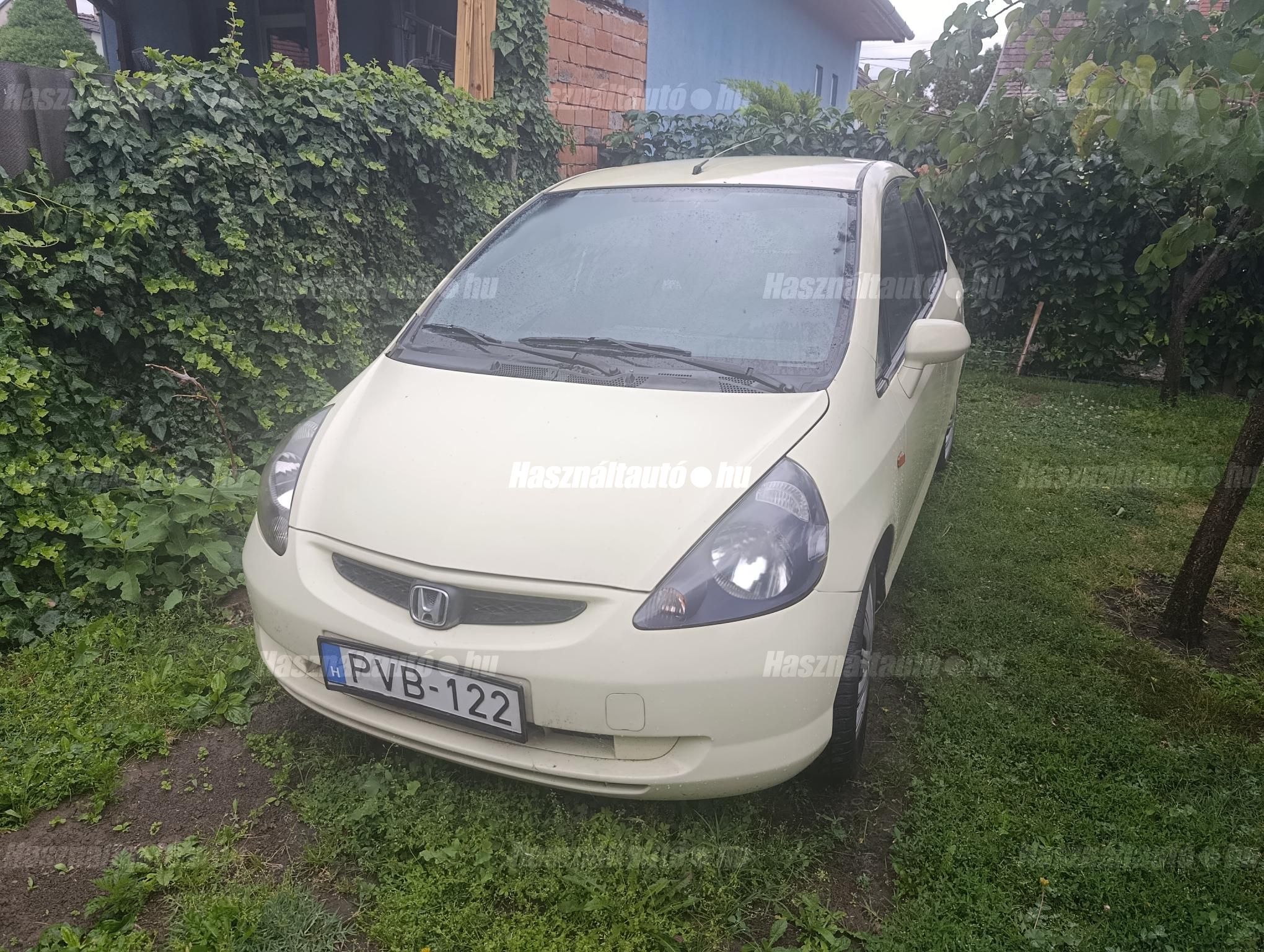 HONDA JAZZ 2002/3 - 1