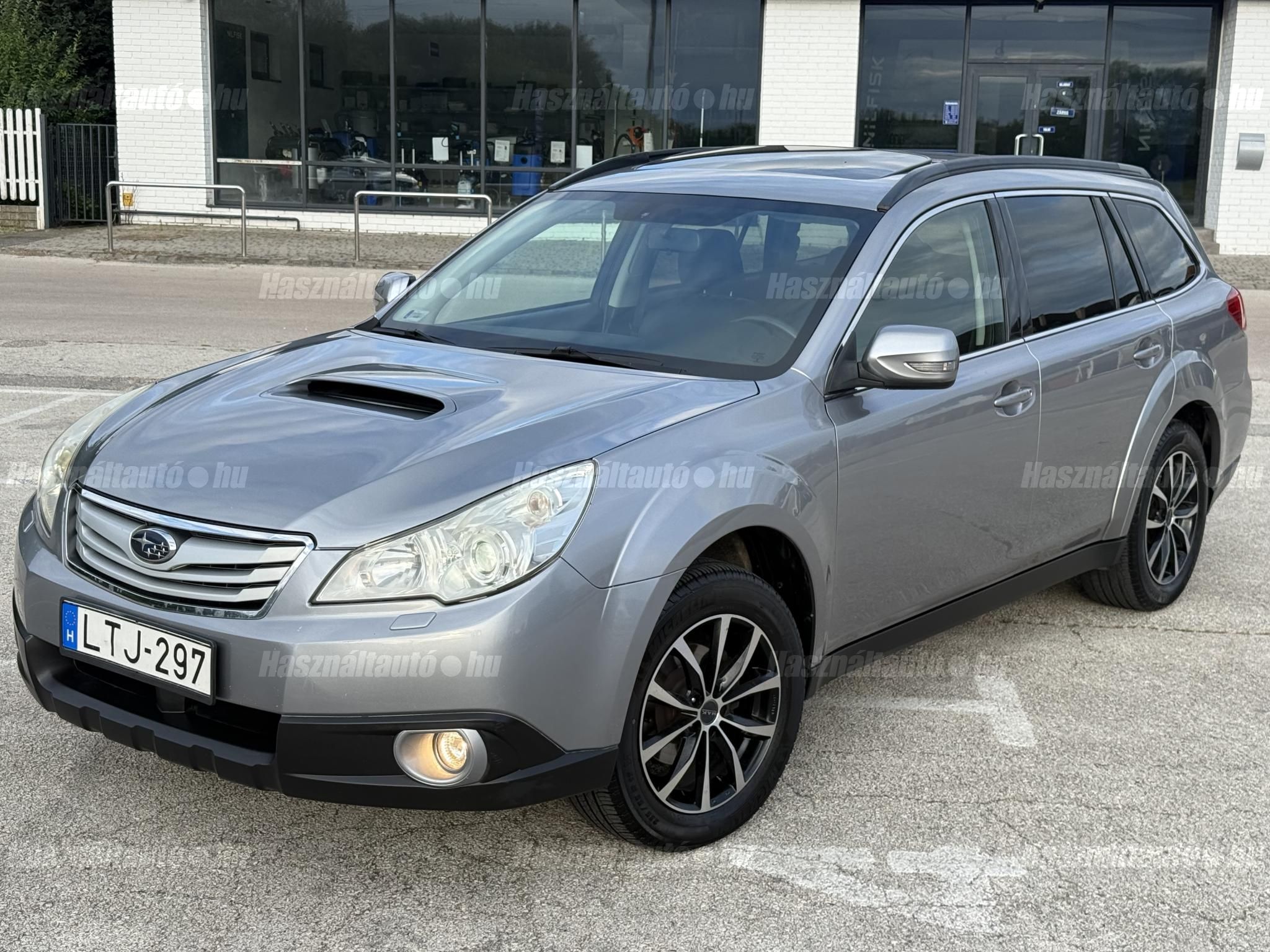 SUBARU OUTBACK 2010/8 - 1