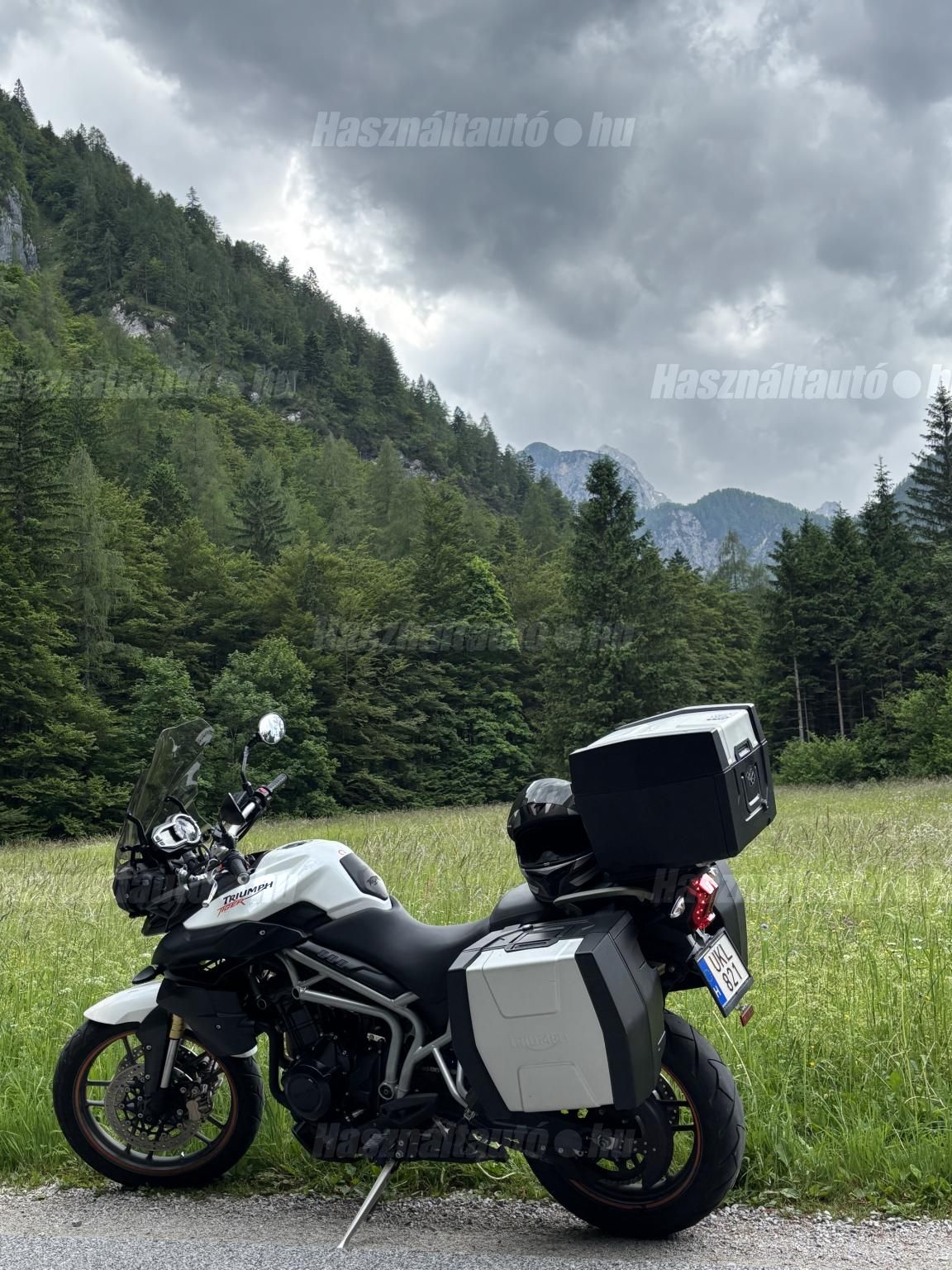 TRIUMPH TIGER 800 2011 - 1