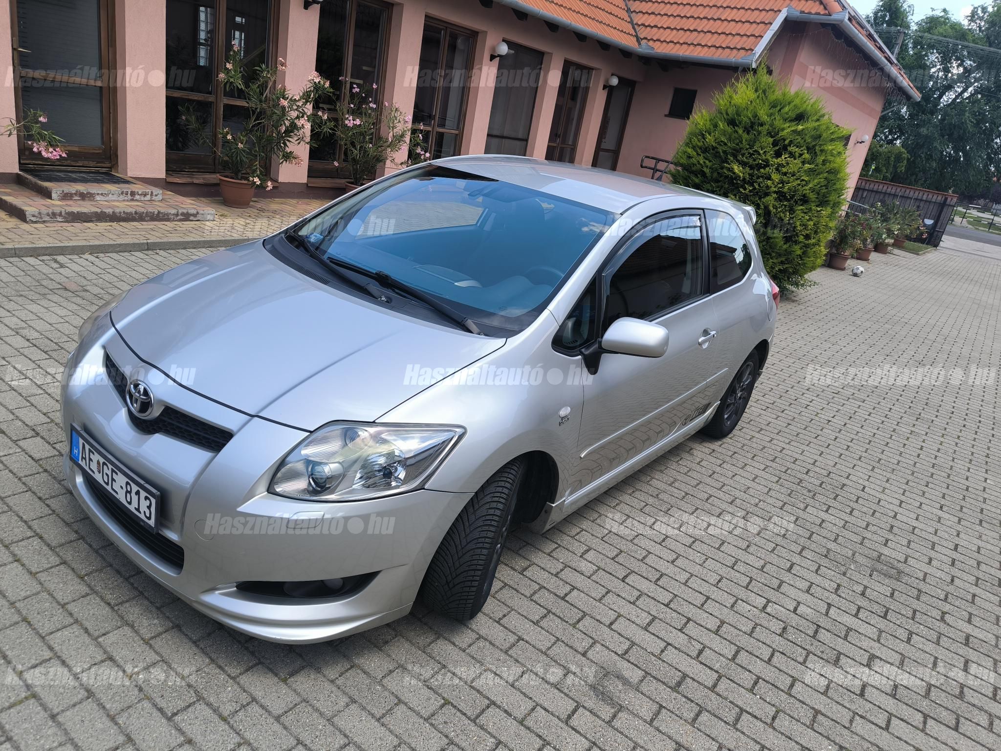 TOYOTA AURIS 2008/12 - 1