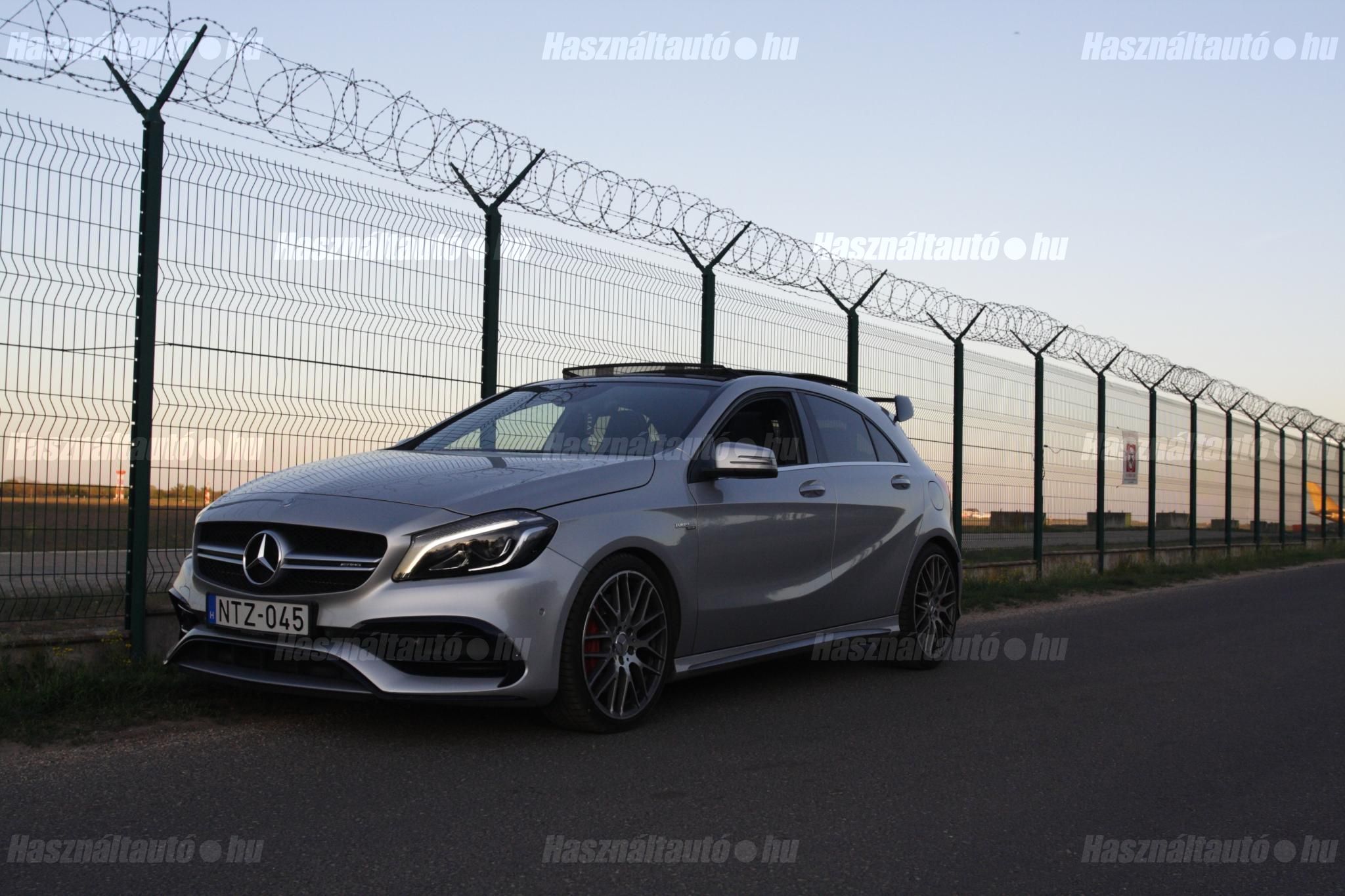MERCEDES-AMG A 45 2016/8 - 1