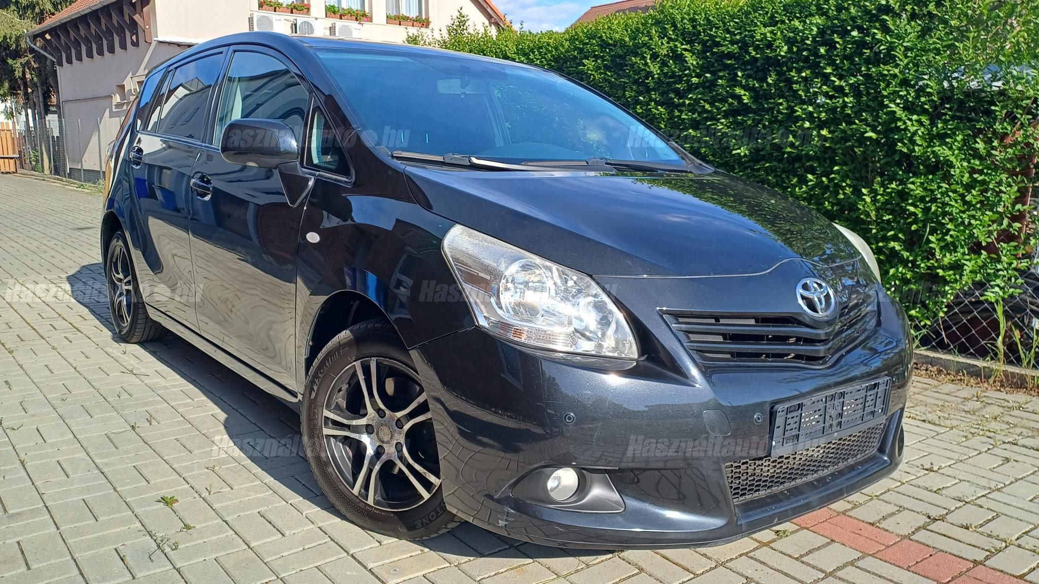 TOYOTA VERSO 2011/6 - 1