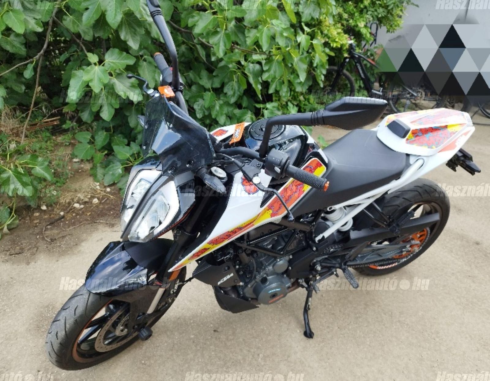KTM 390 DUKE 2023/4 - 1