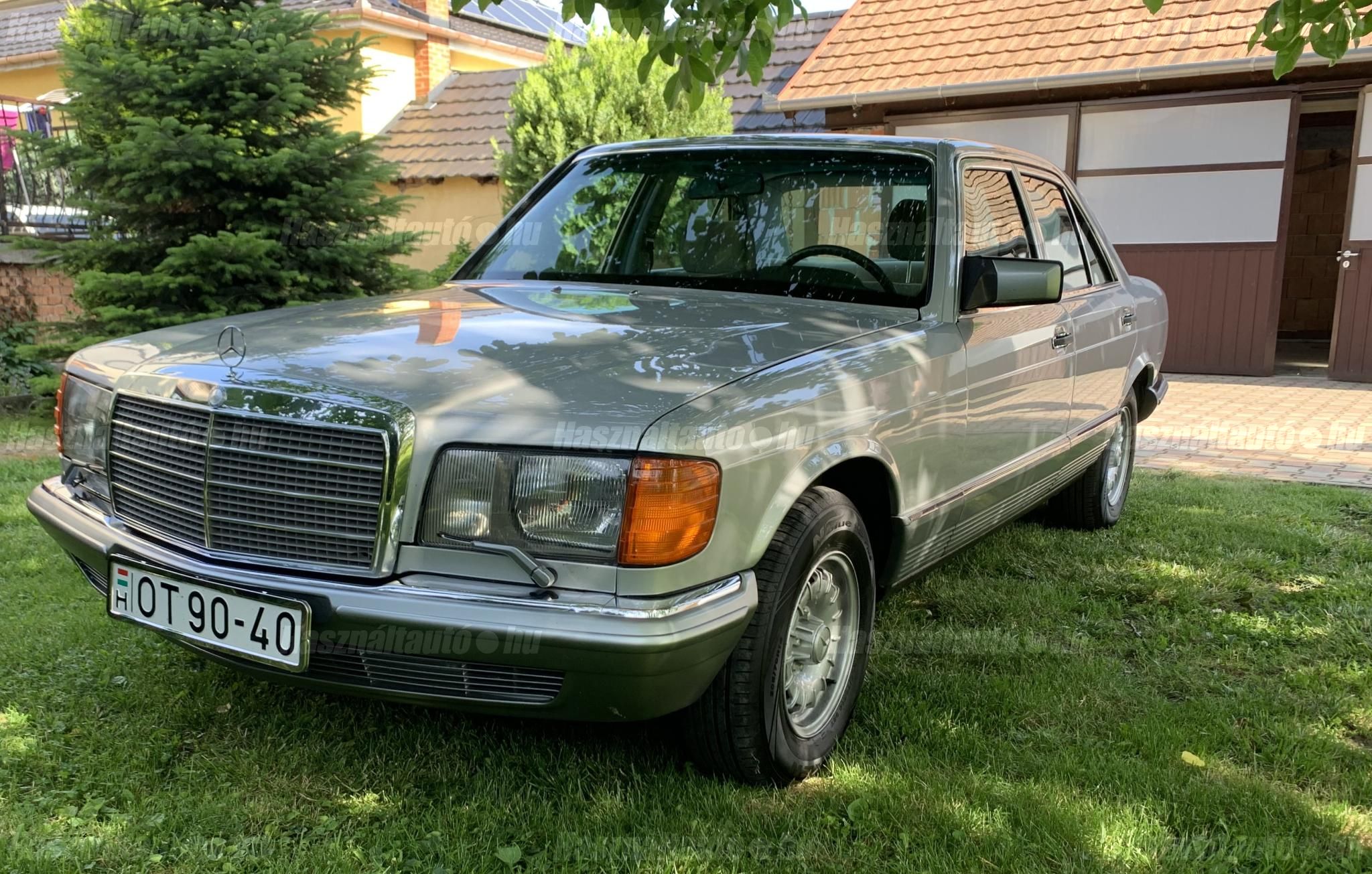 MERCEDES-BENZ W 126 1979/7 - 1