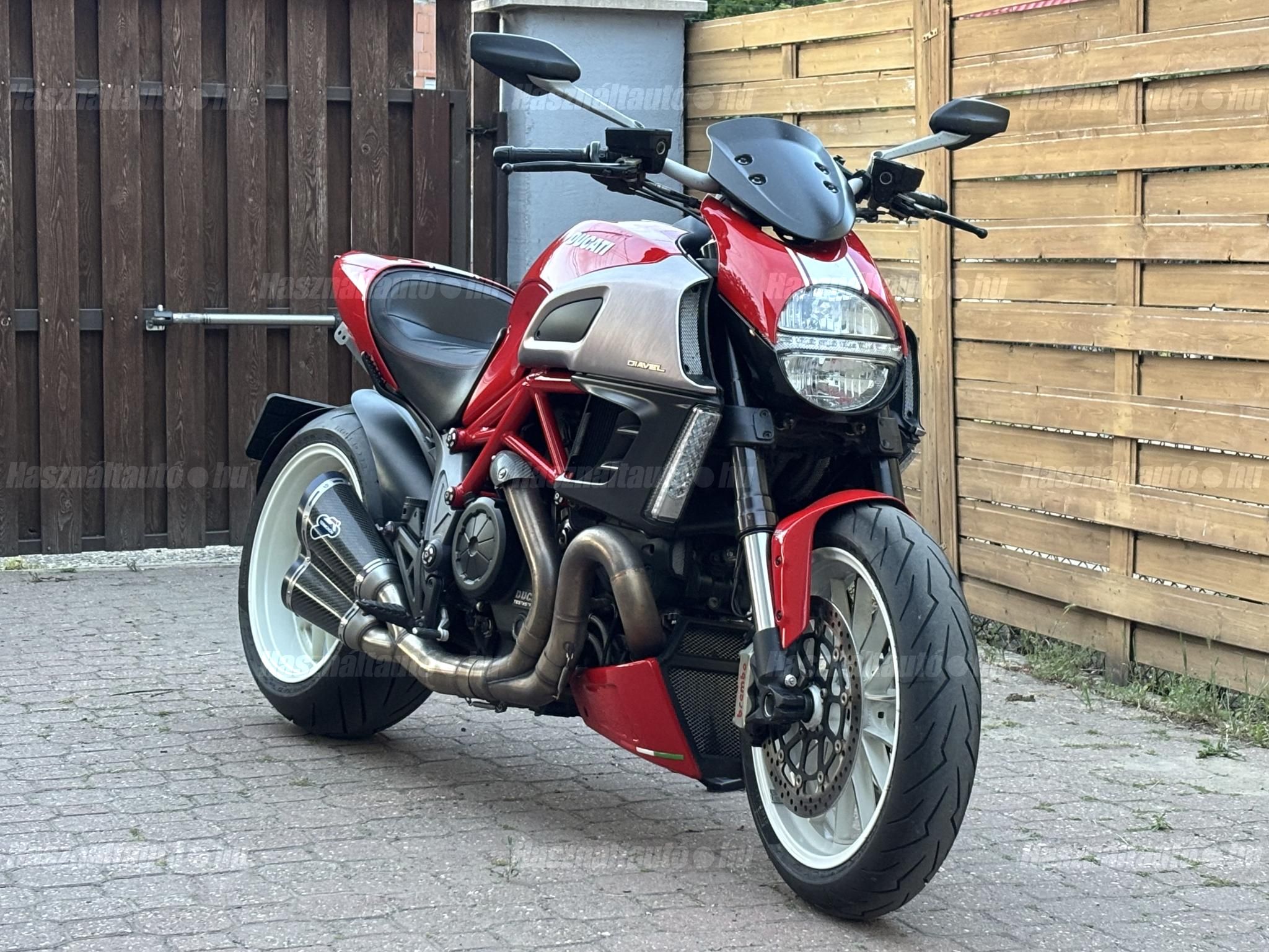 DUCATI DIAVEL 2013 - 1