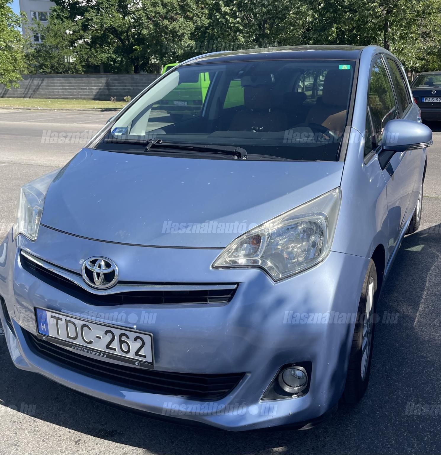TOYOTA VERSO-S 2011/4 - 1