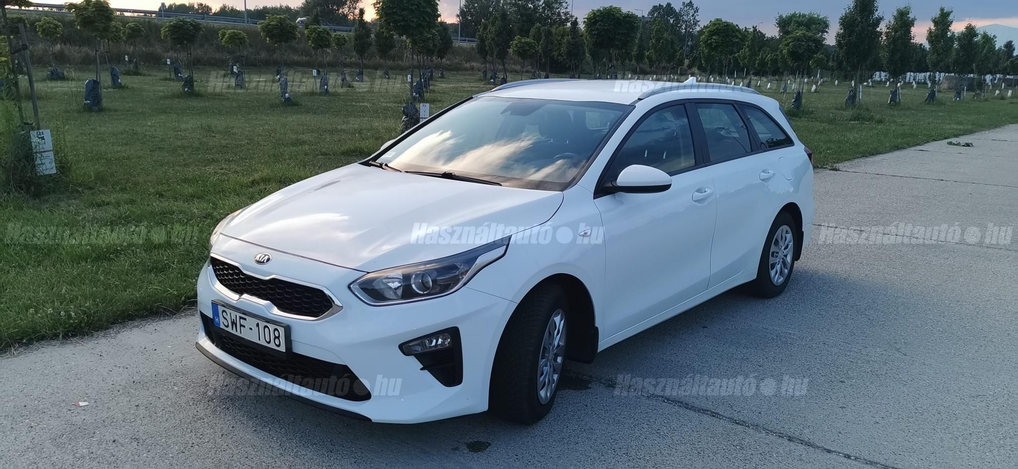 KIA CEE'D 2021/10 - 1