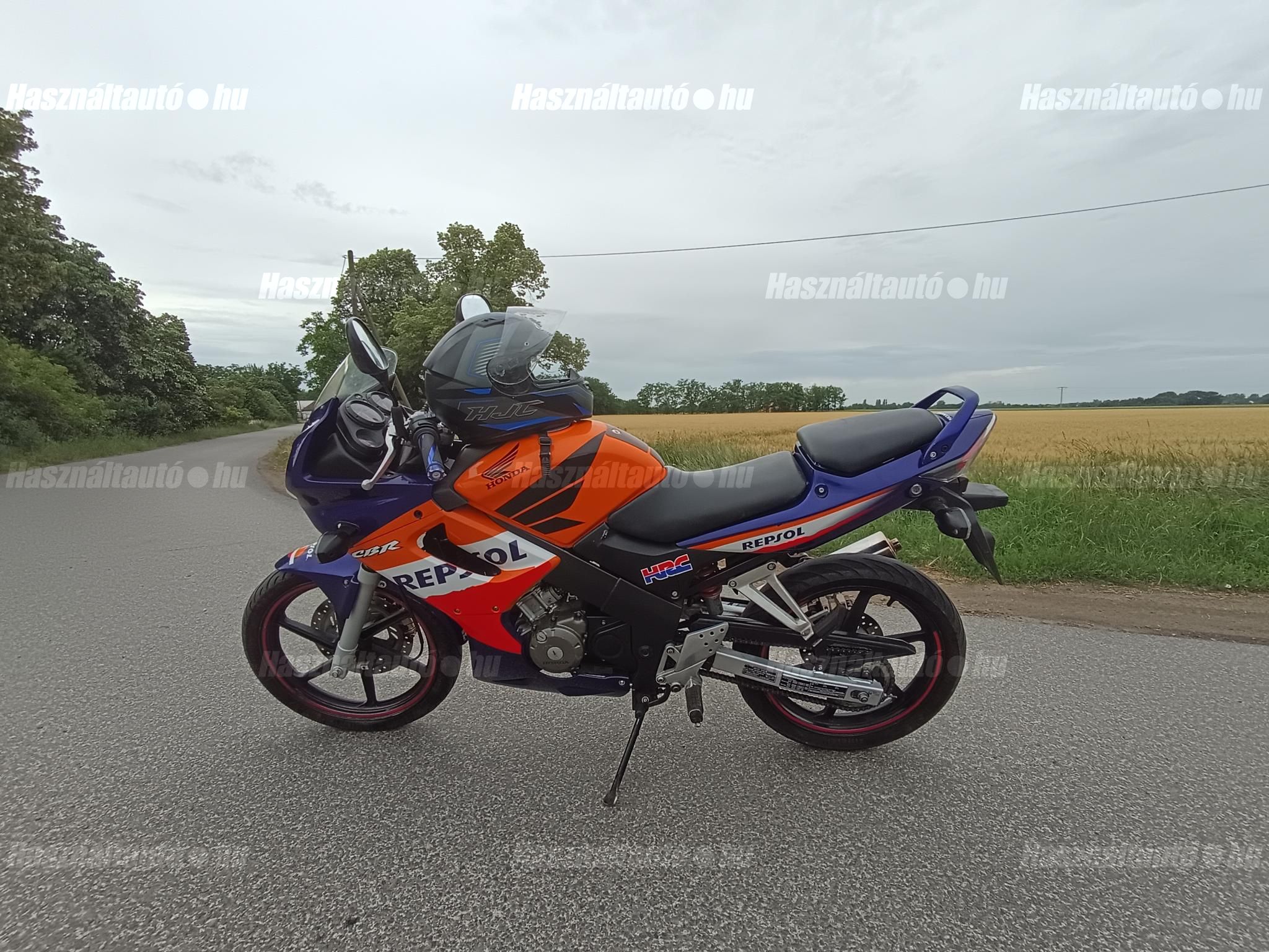 HONDA CBR 125 R 2005 - 1
