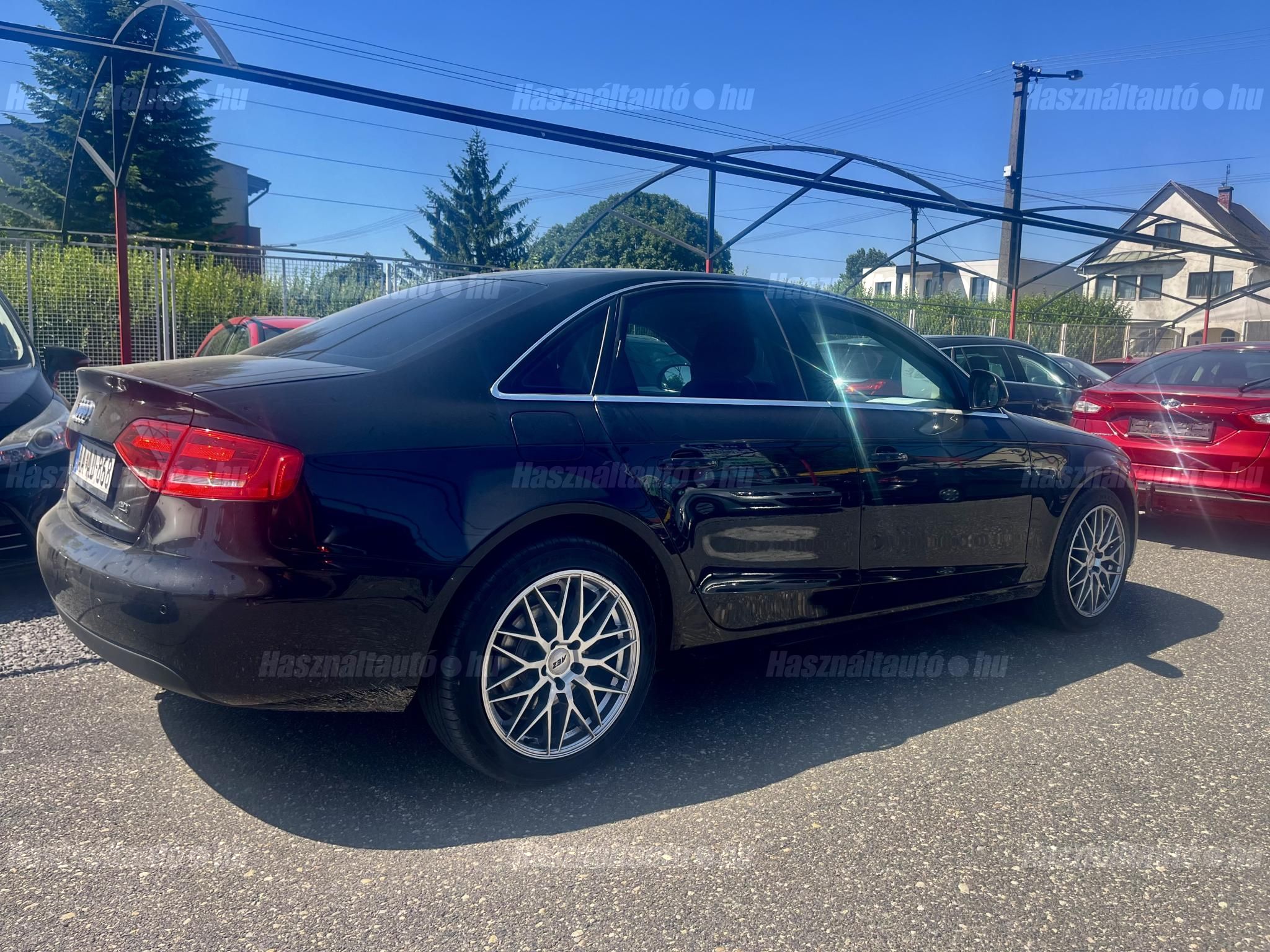 AUDI A4 2009 - 1