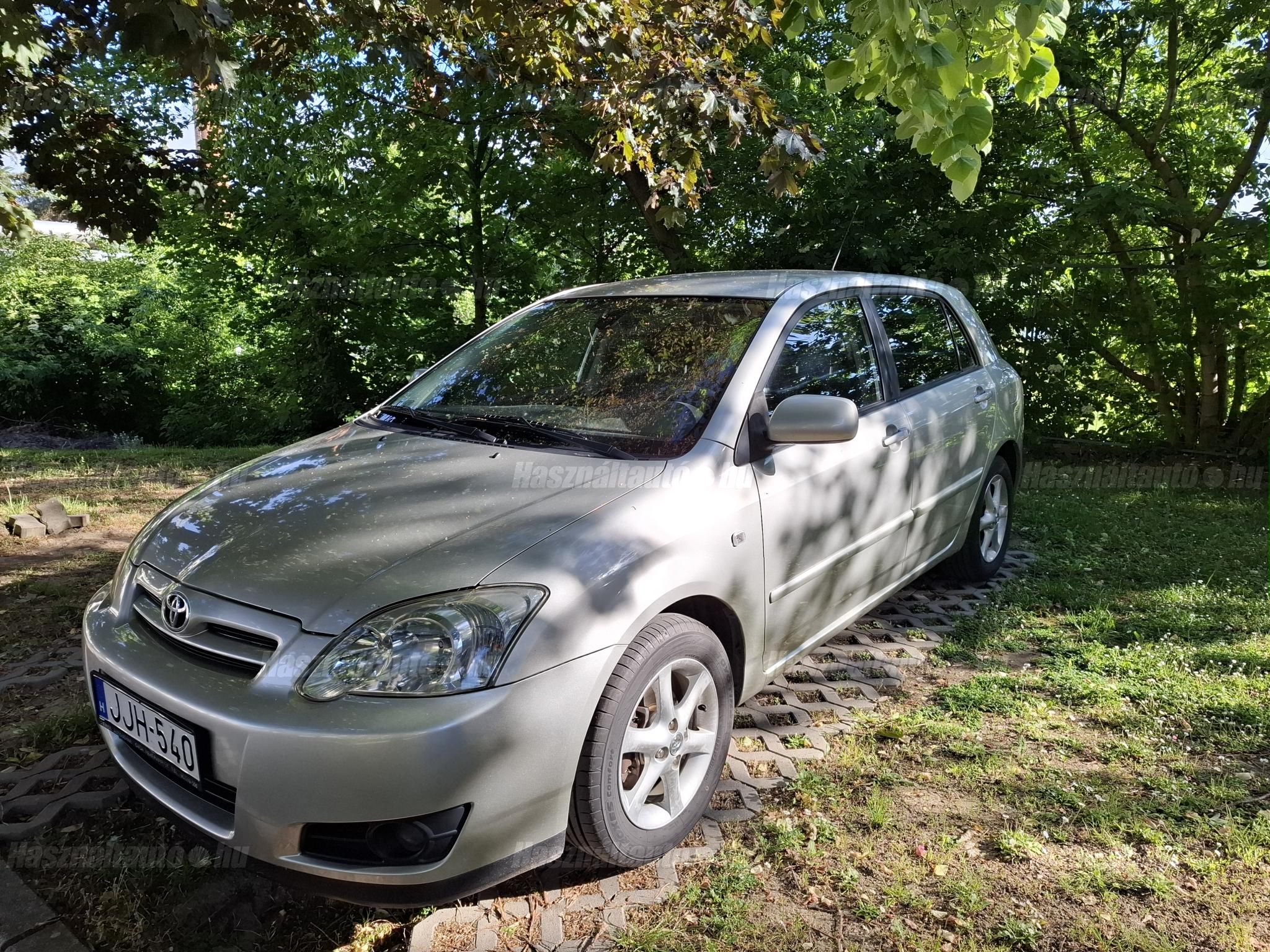 TOYOTA COROLLA 2004/10 - 1