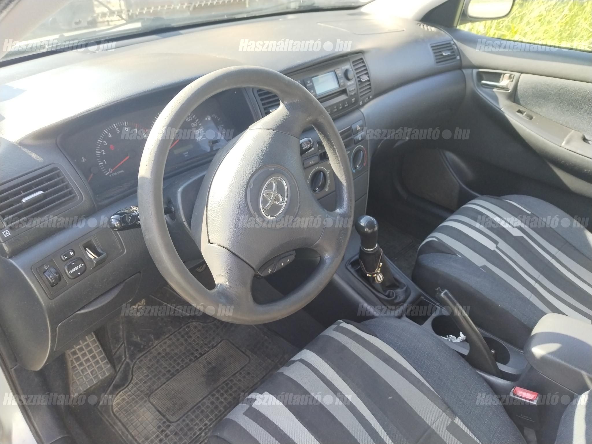 TOYOTA COROLLA 2003 - 1