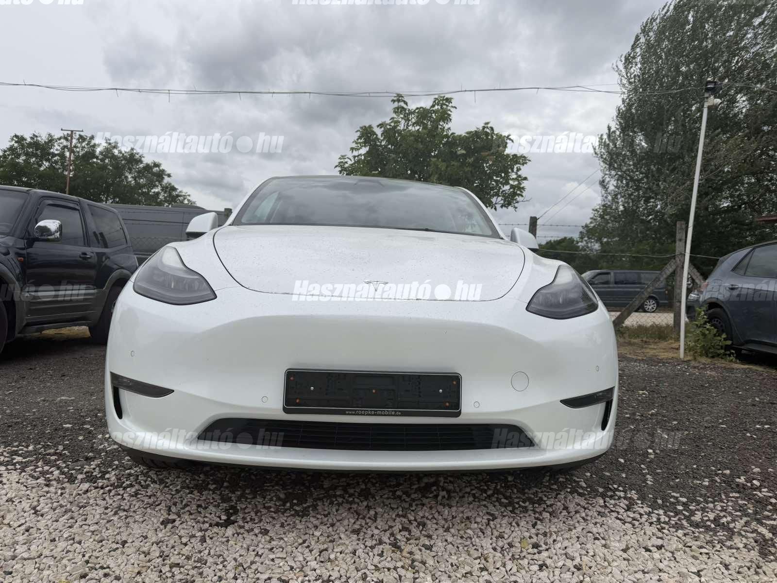 TESLA MODEL Y 2022/3 - 1