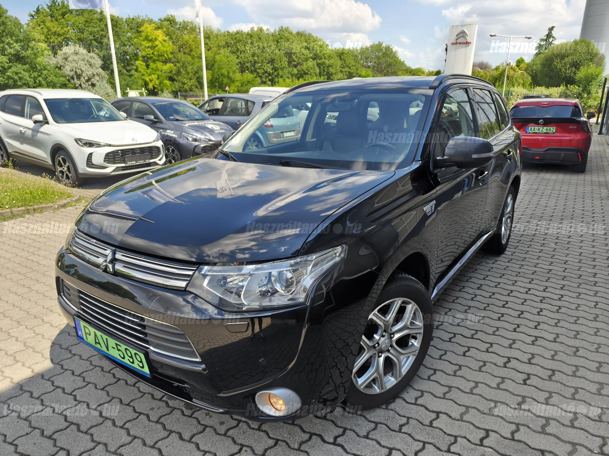 MITSUBISHI OUTLANDER 2013/12 - 1