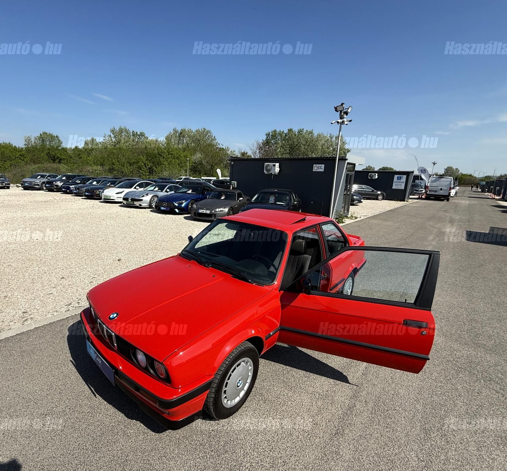 BMW 318 1990/10 - 1