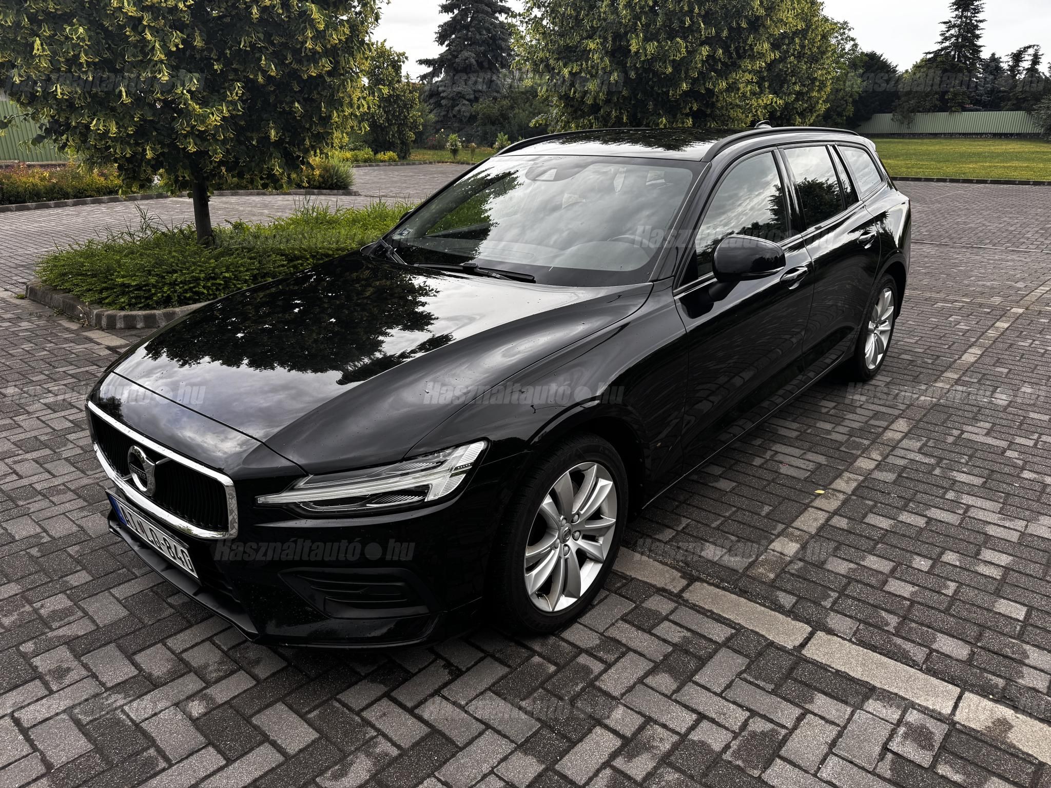 VOLVO V60 2021/1 - 1