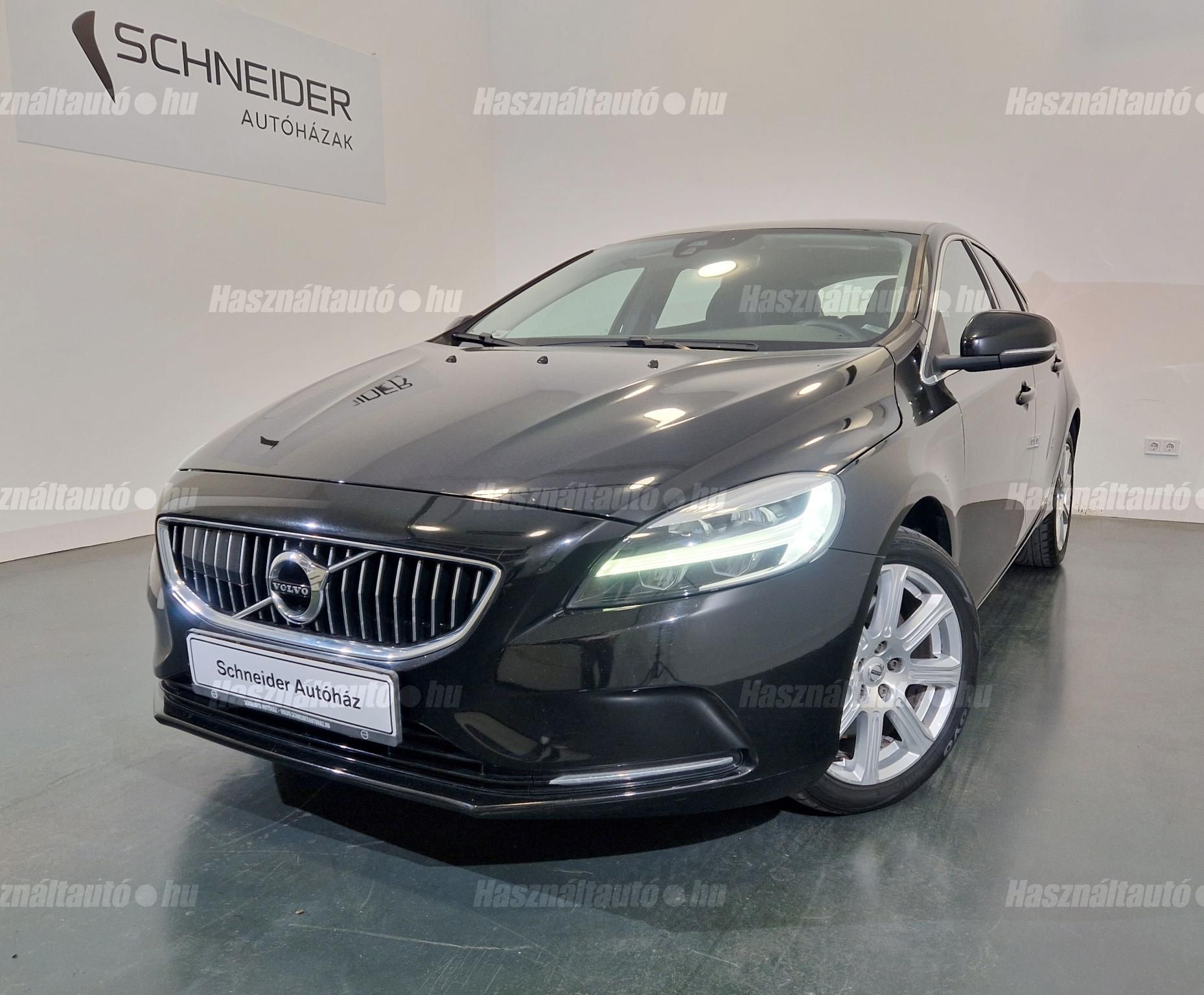 VOLVO V40 2017/12 - 1