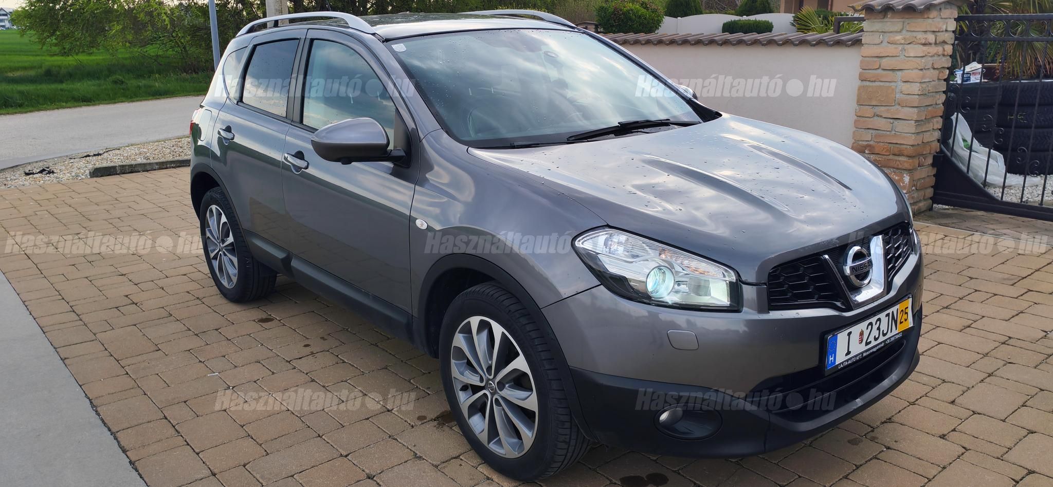 NISSAN QASHQAI 2012/9 - 1