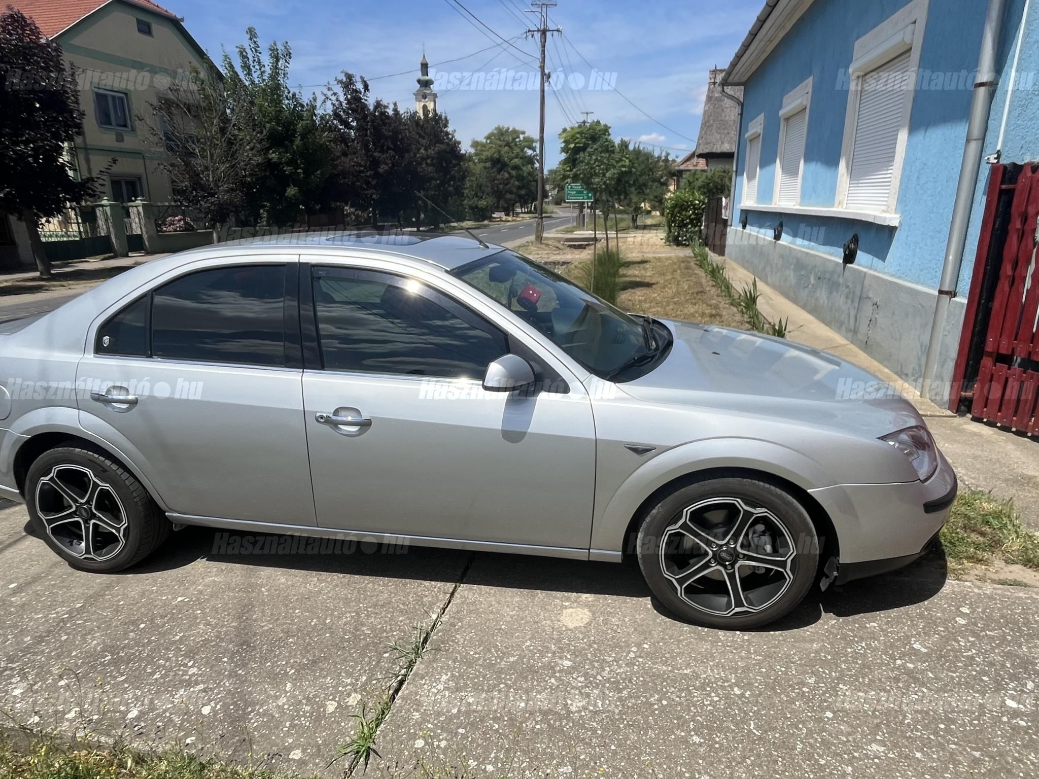 FORD MONDEO 2001/6 - 1