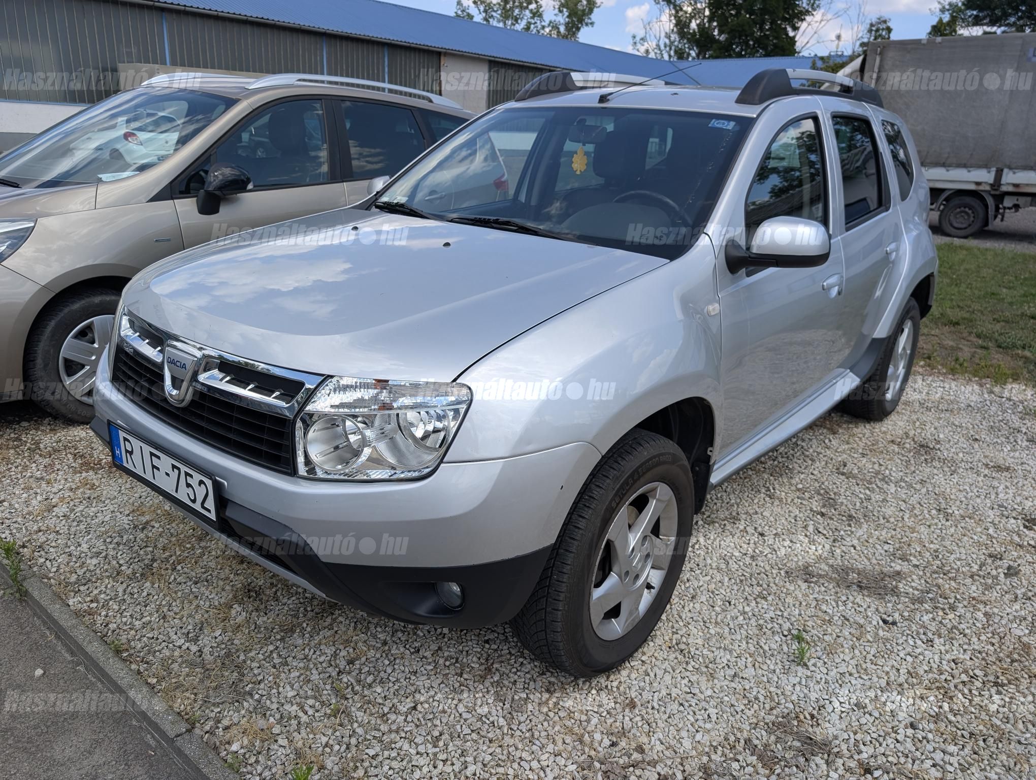 DACIA DUSTER 2011/2 - 1