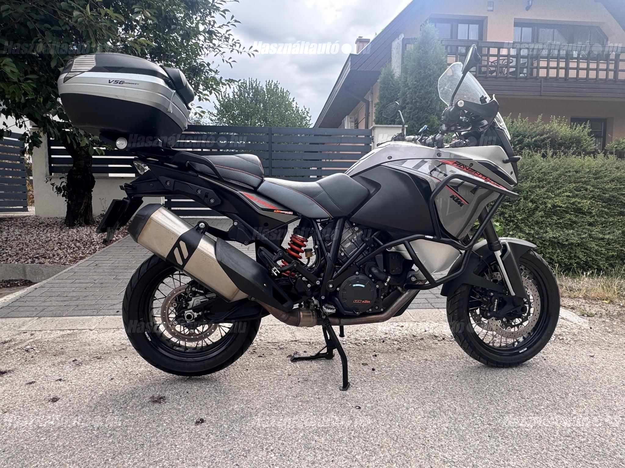 KTM 1390 SUPER ADVENTURE S 2016/8 - 1