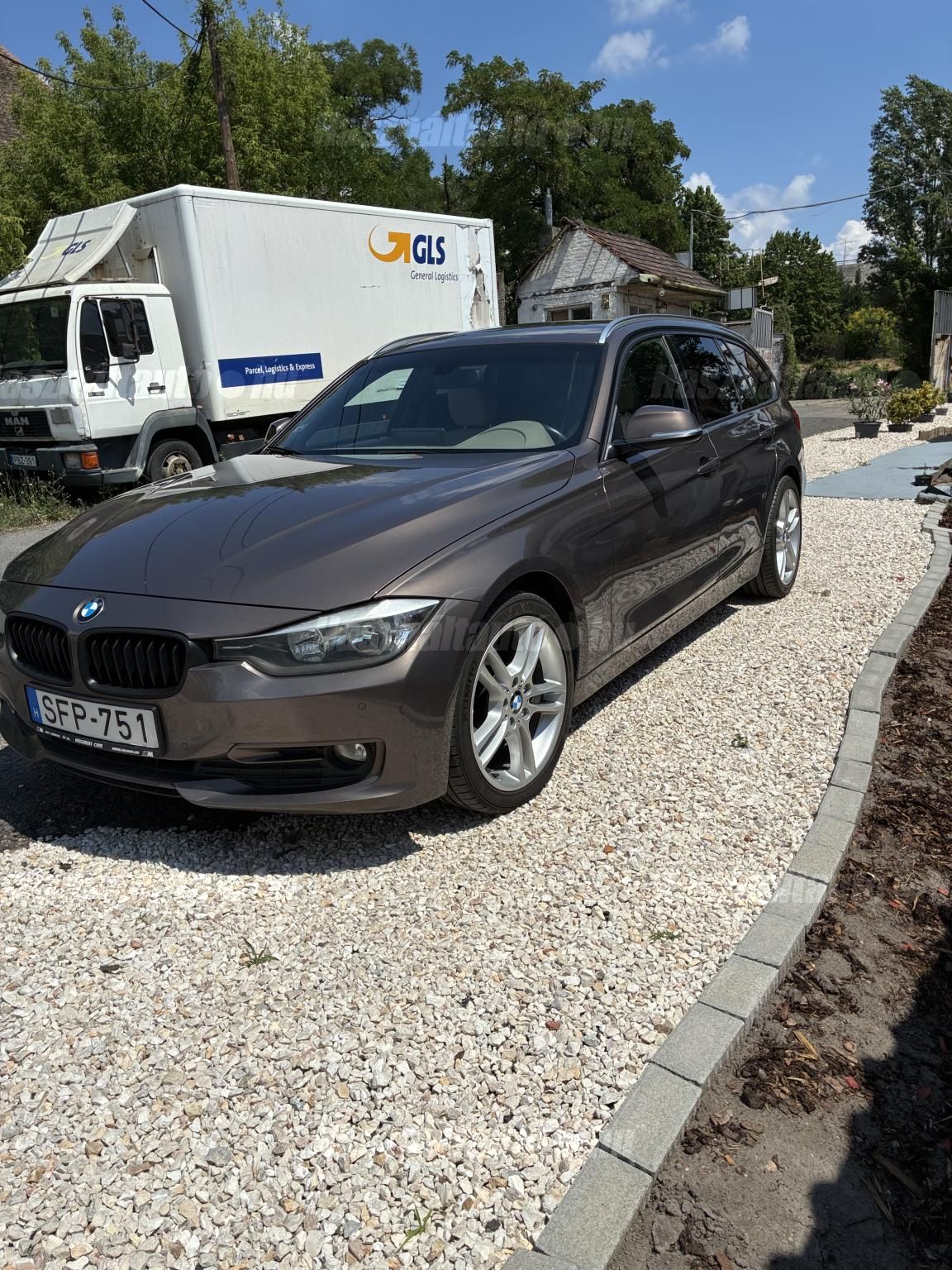 BMW 318 2013/8 - 1