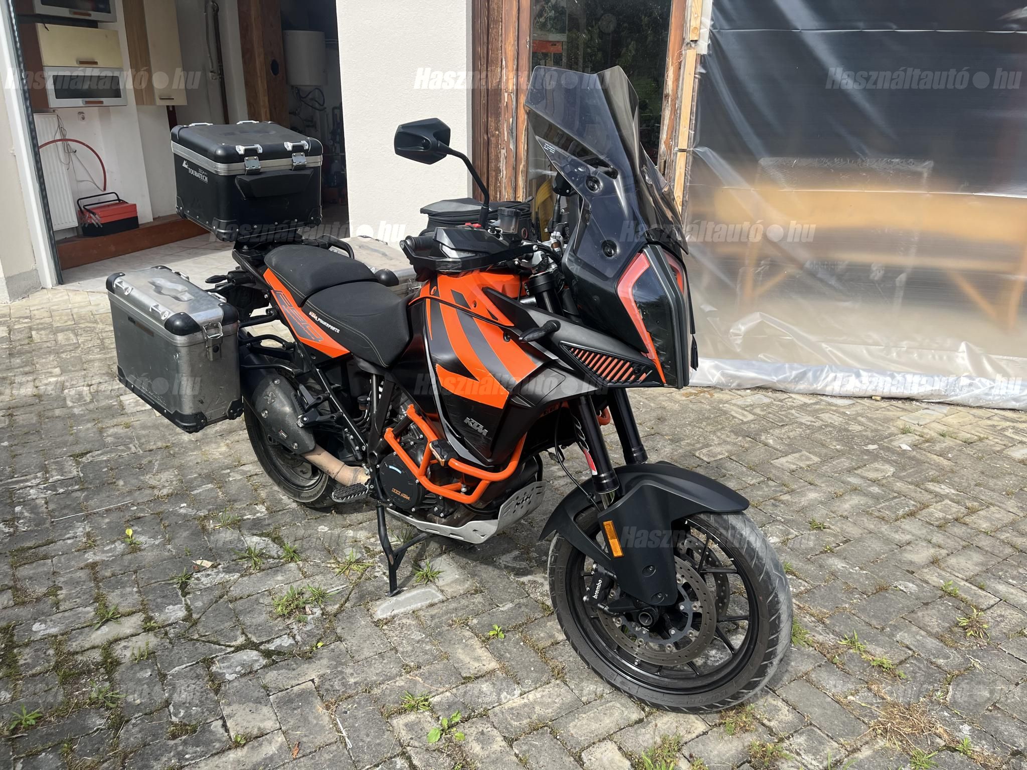 KTM 1290 SUPER ADVENTURE S 2020/6 - 1