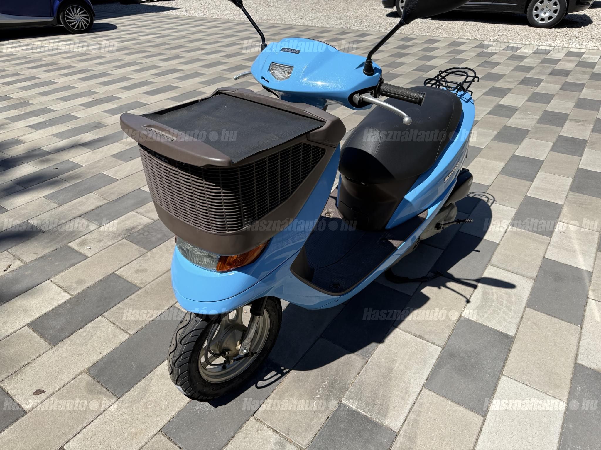 HONDA DIO 2015/6 - 1
