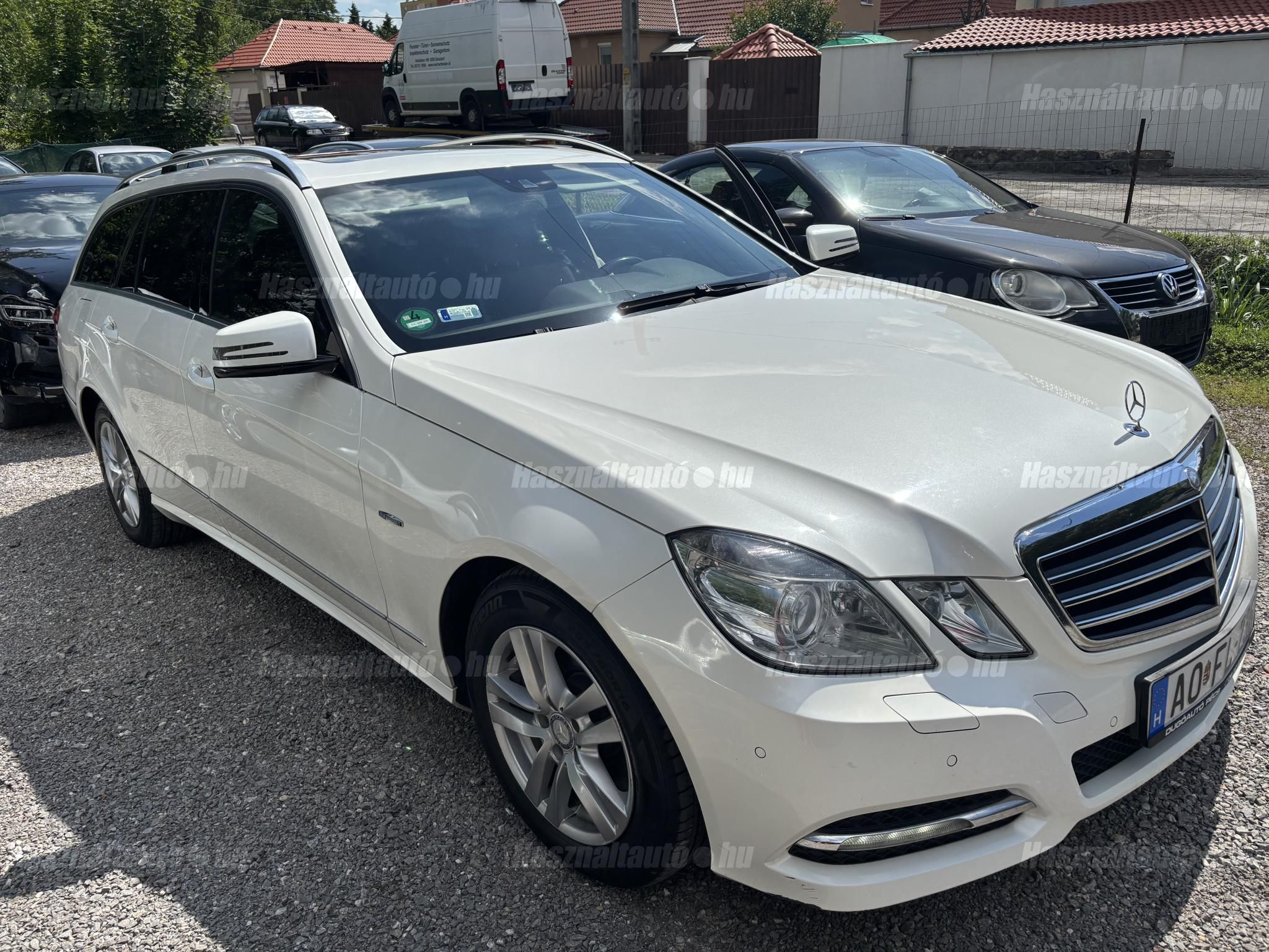 MERCEDES-BENZ E 300 2012/6 - 1