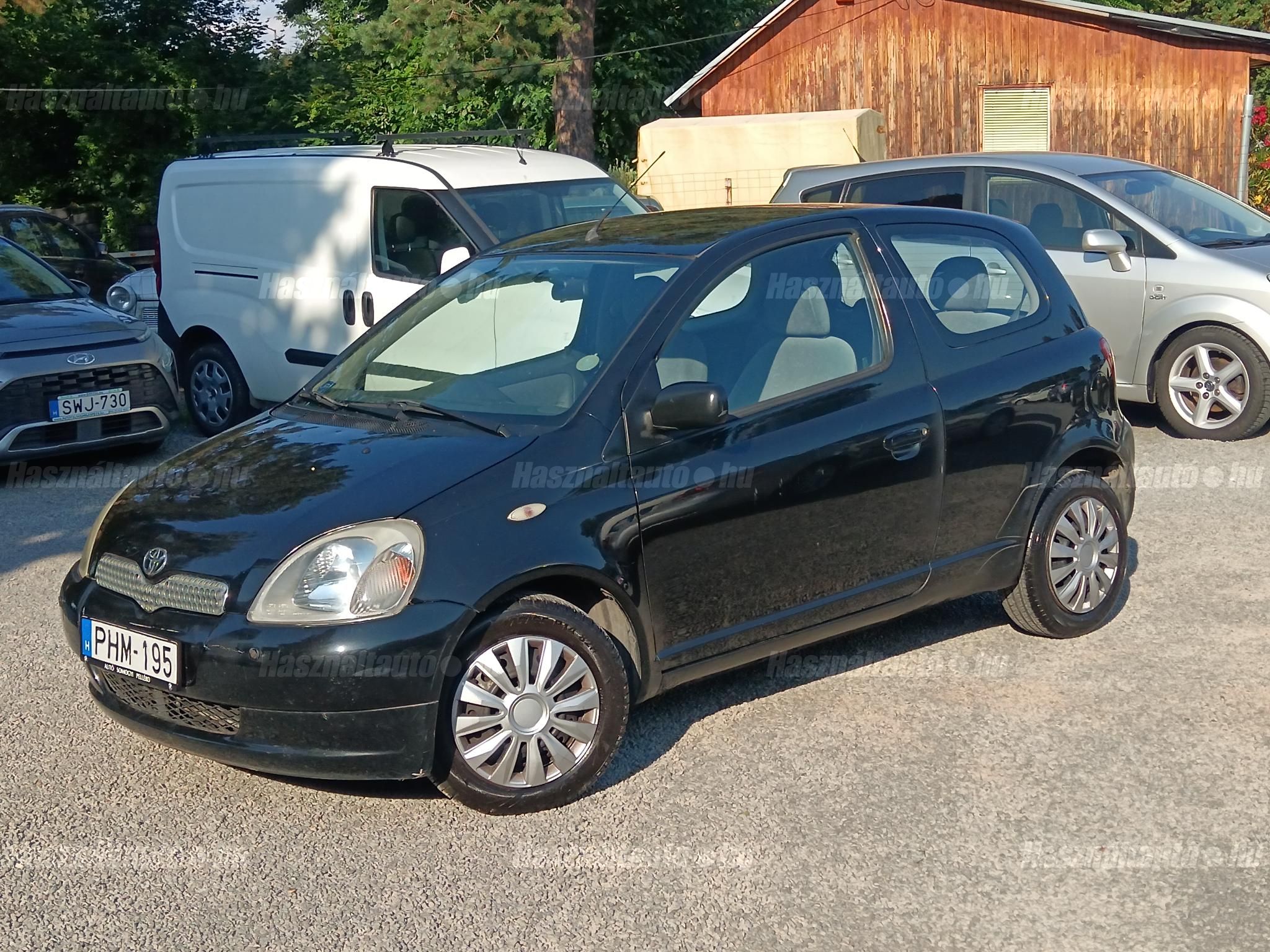 TOYOTA YARIS 2000/10 - 1