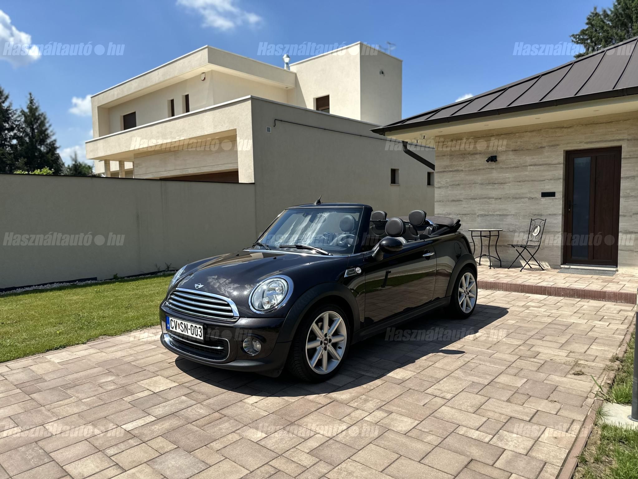 MINI CABRIO 2013/12 - 1