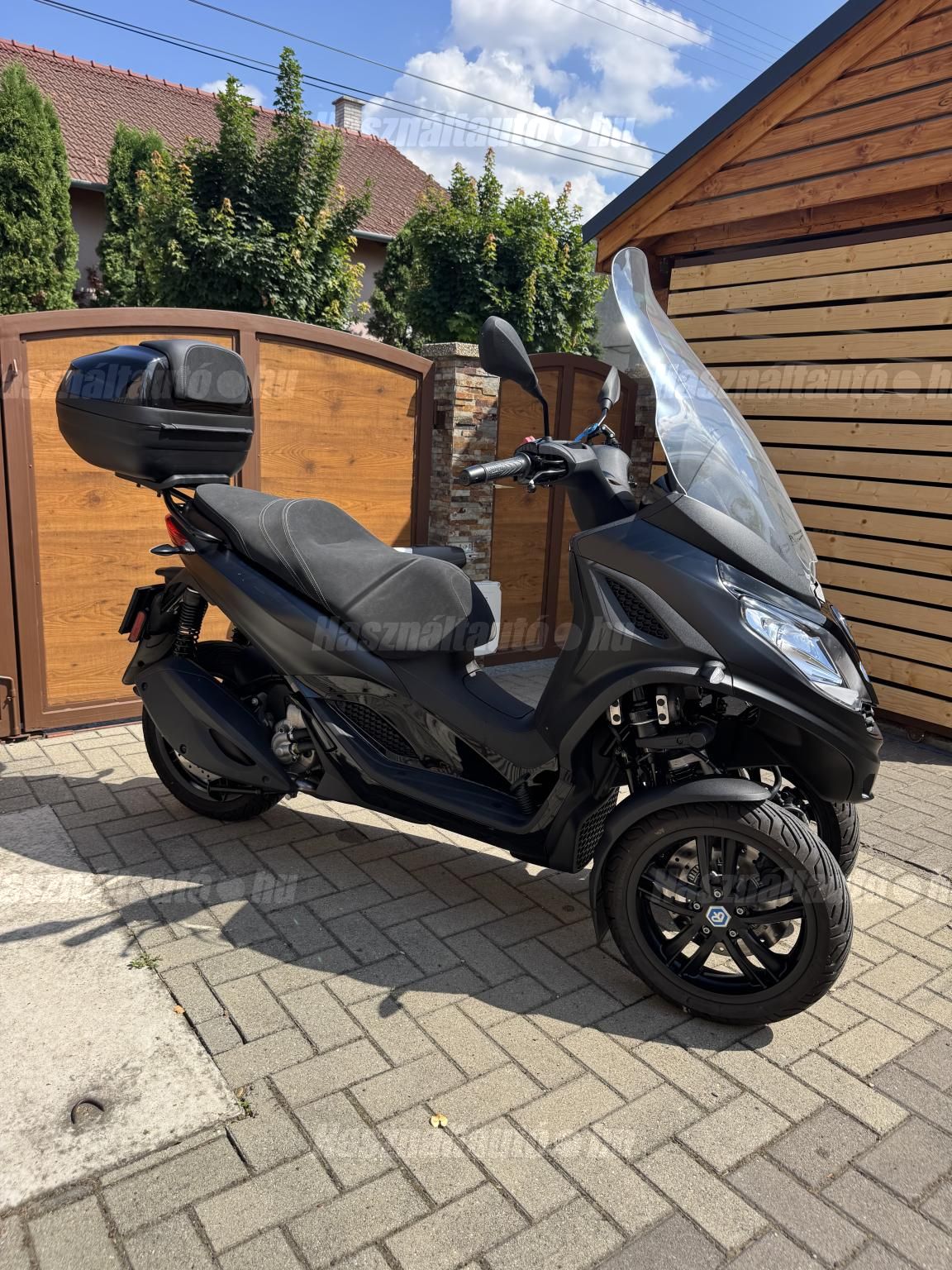 PIAGGIO MP3 300 2024/8 - 1
