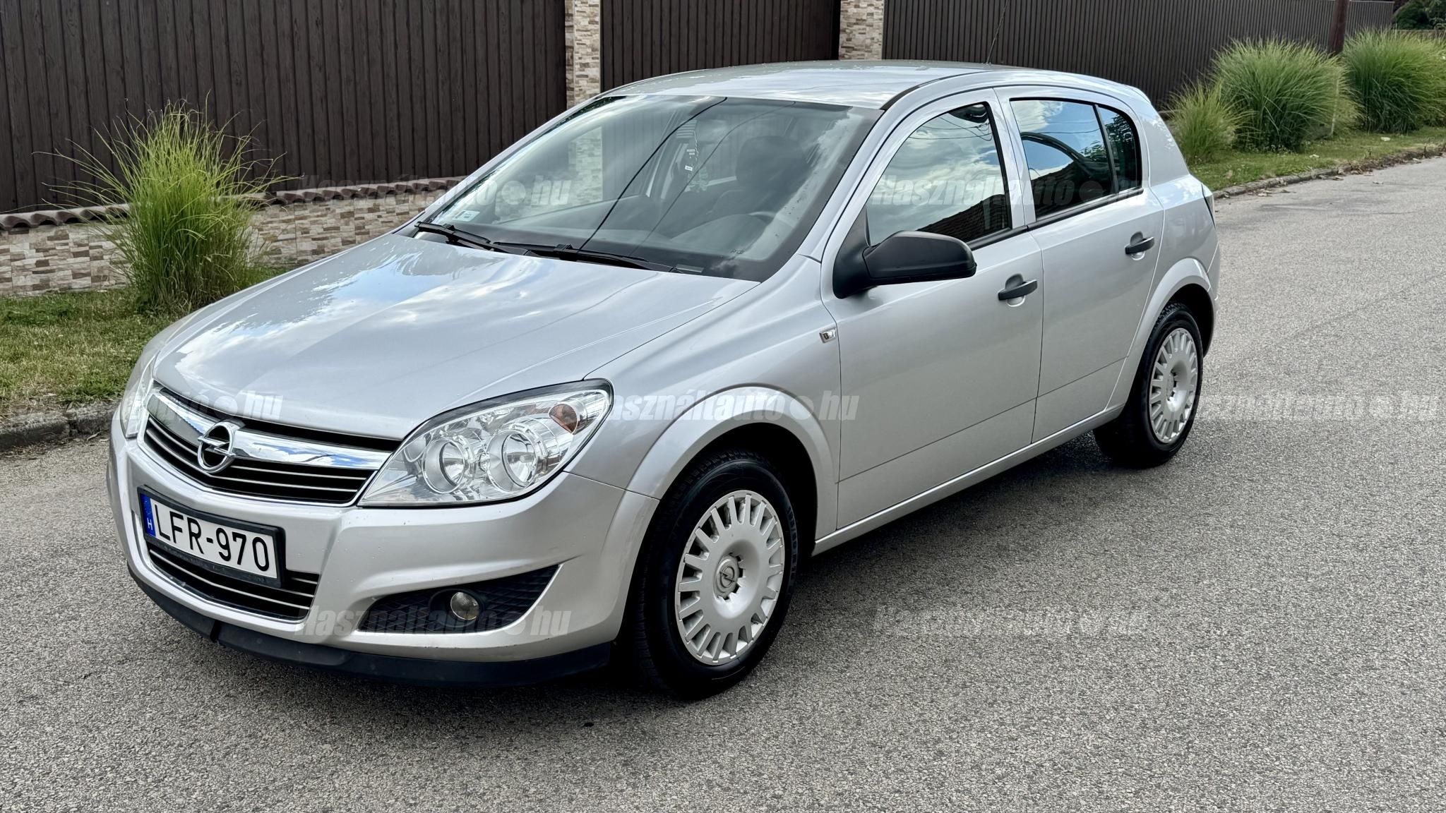 OPEL ASTRA H 2008/8 - 1