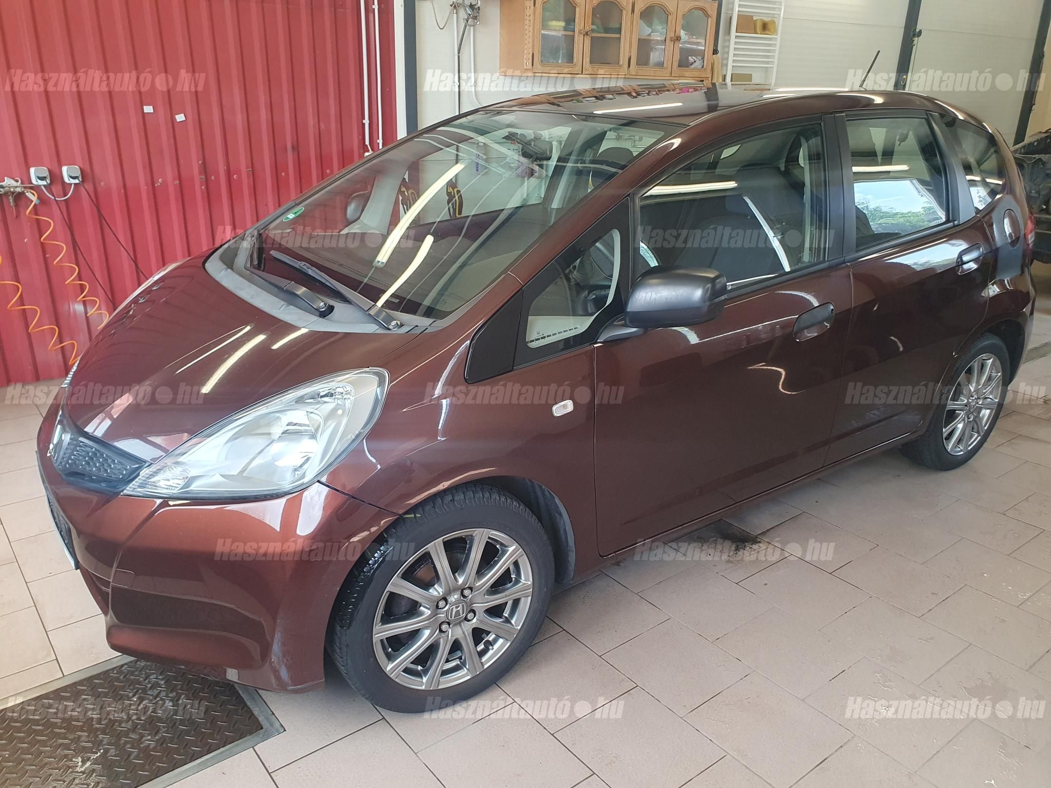 HONDA JAZZ 2012/8 - 1