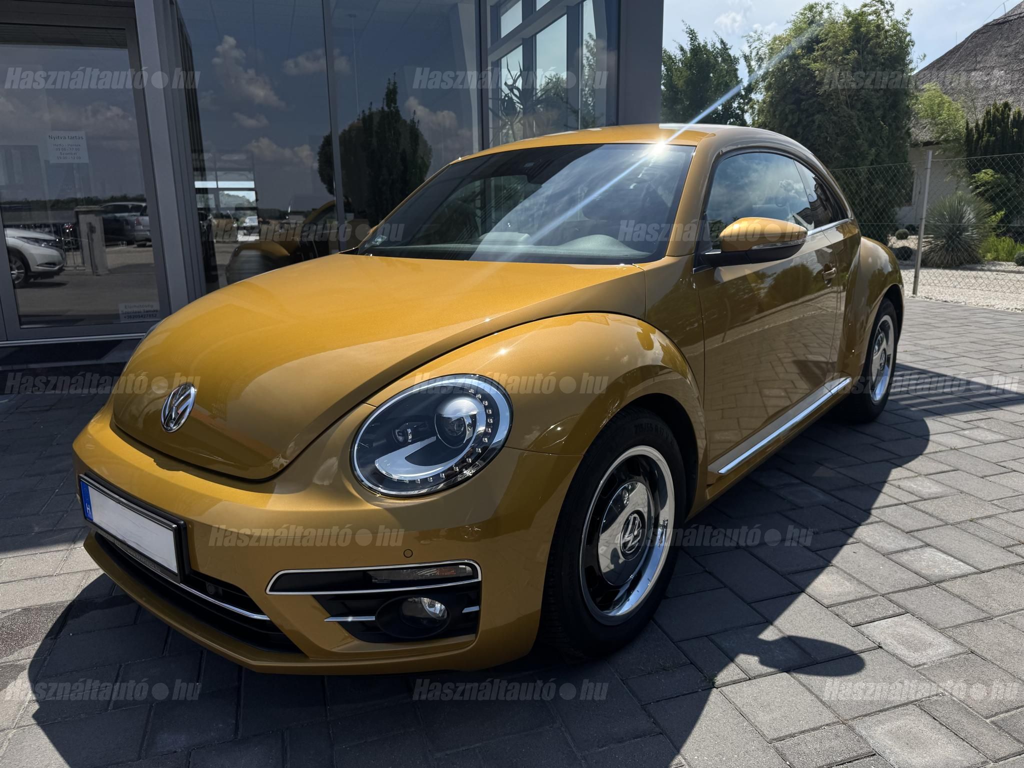 VOLKSWAGEN BEETLE 2017/10 - 1