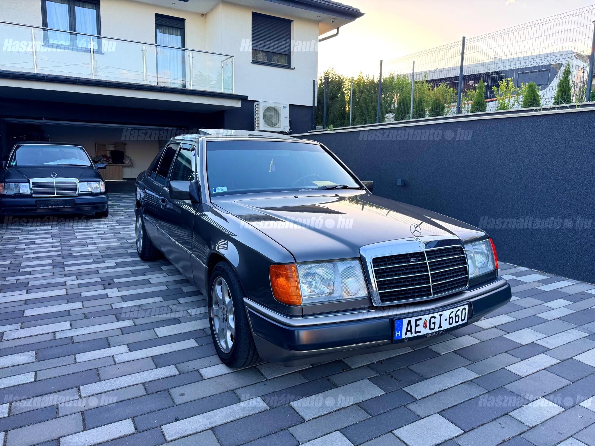 MERCEDES-BENZ W 124 1988/5 - 1