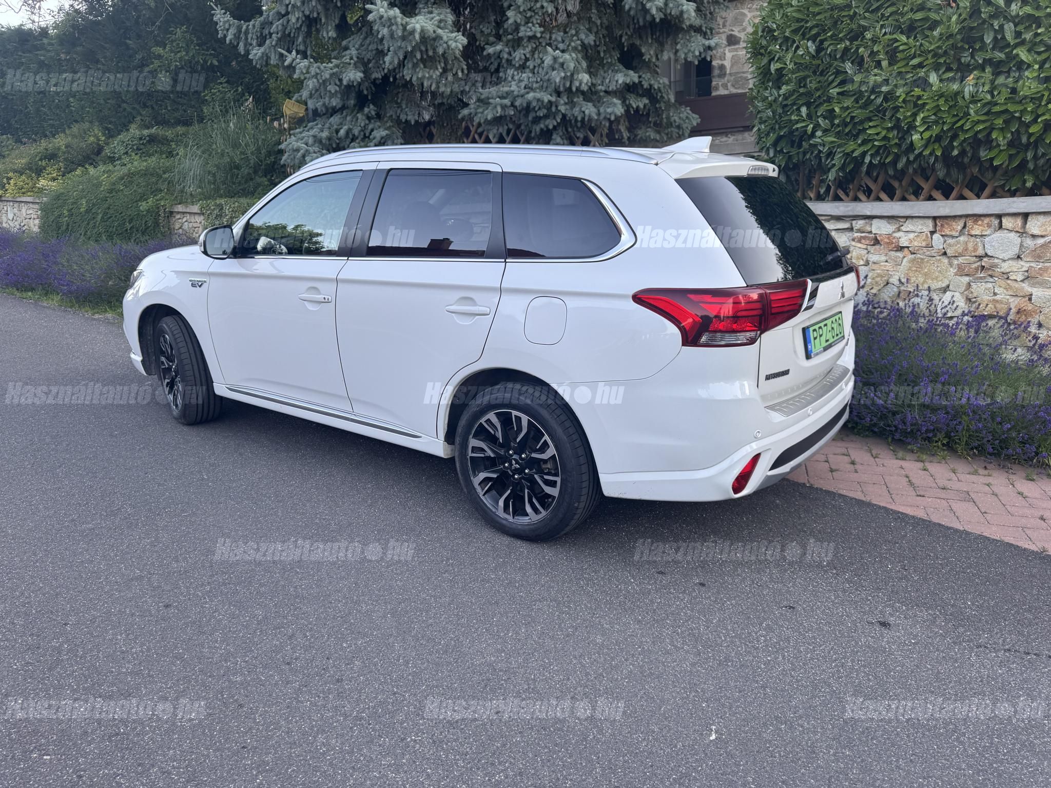 MITSUBISHI OUTLANDER 2018/2 - 1