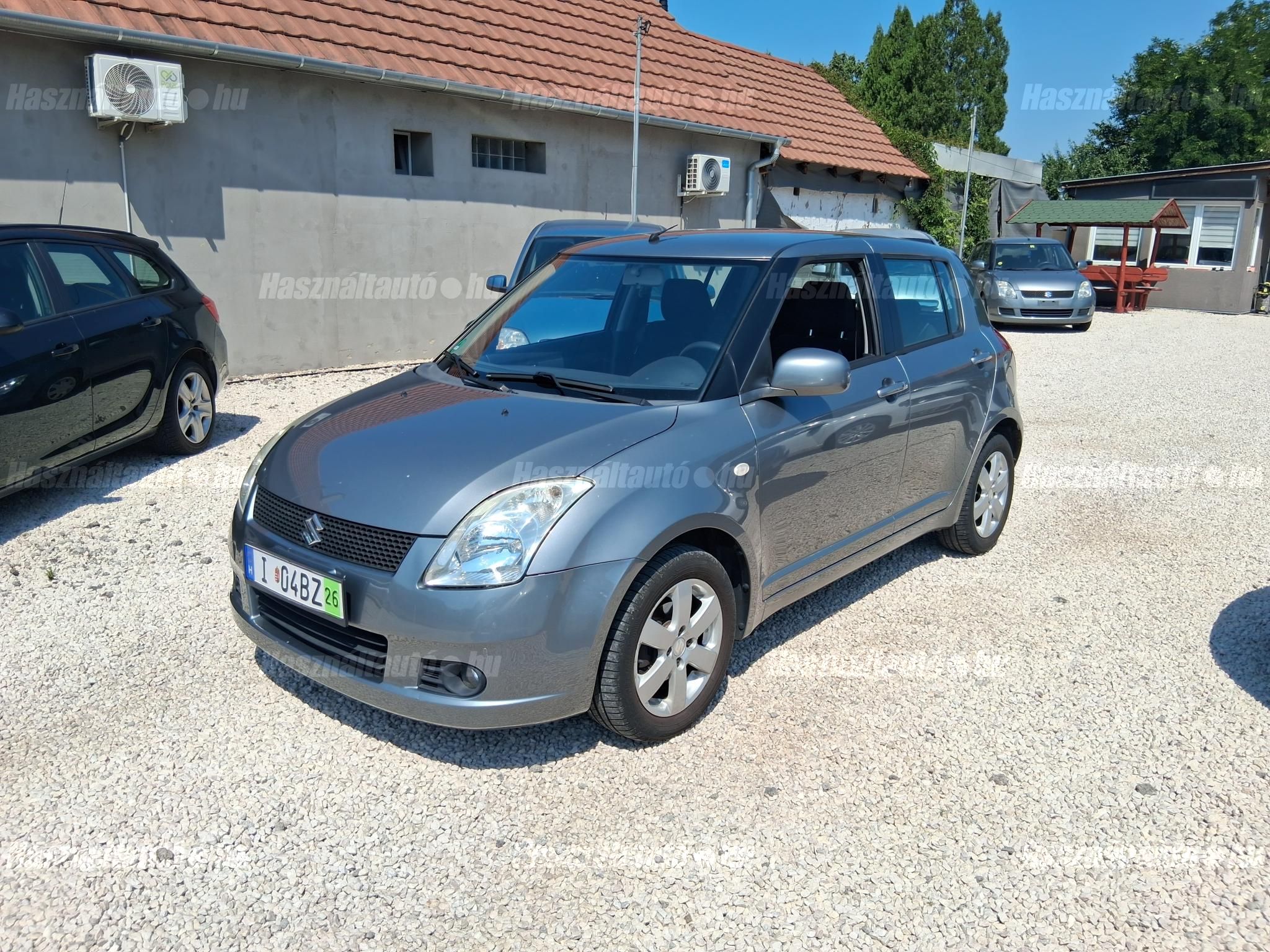 SUZUKI SWIFT 2010/11 - 1