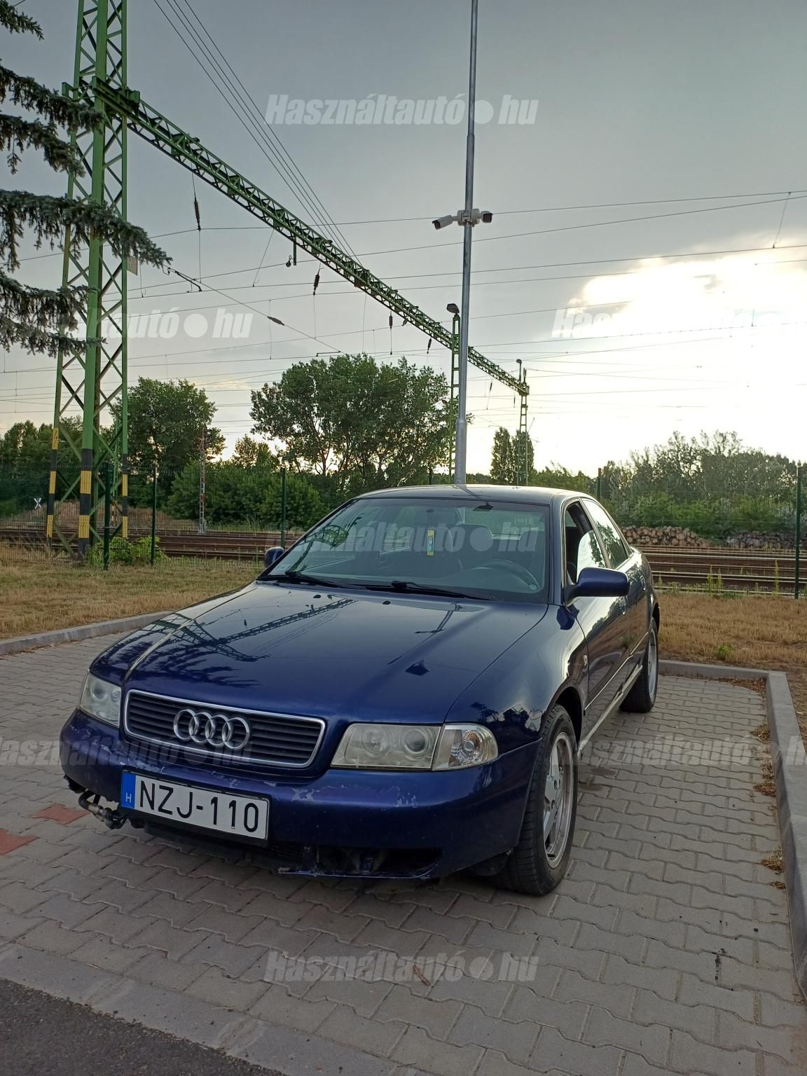 AUDI A4 1998/5 - 1