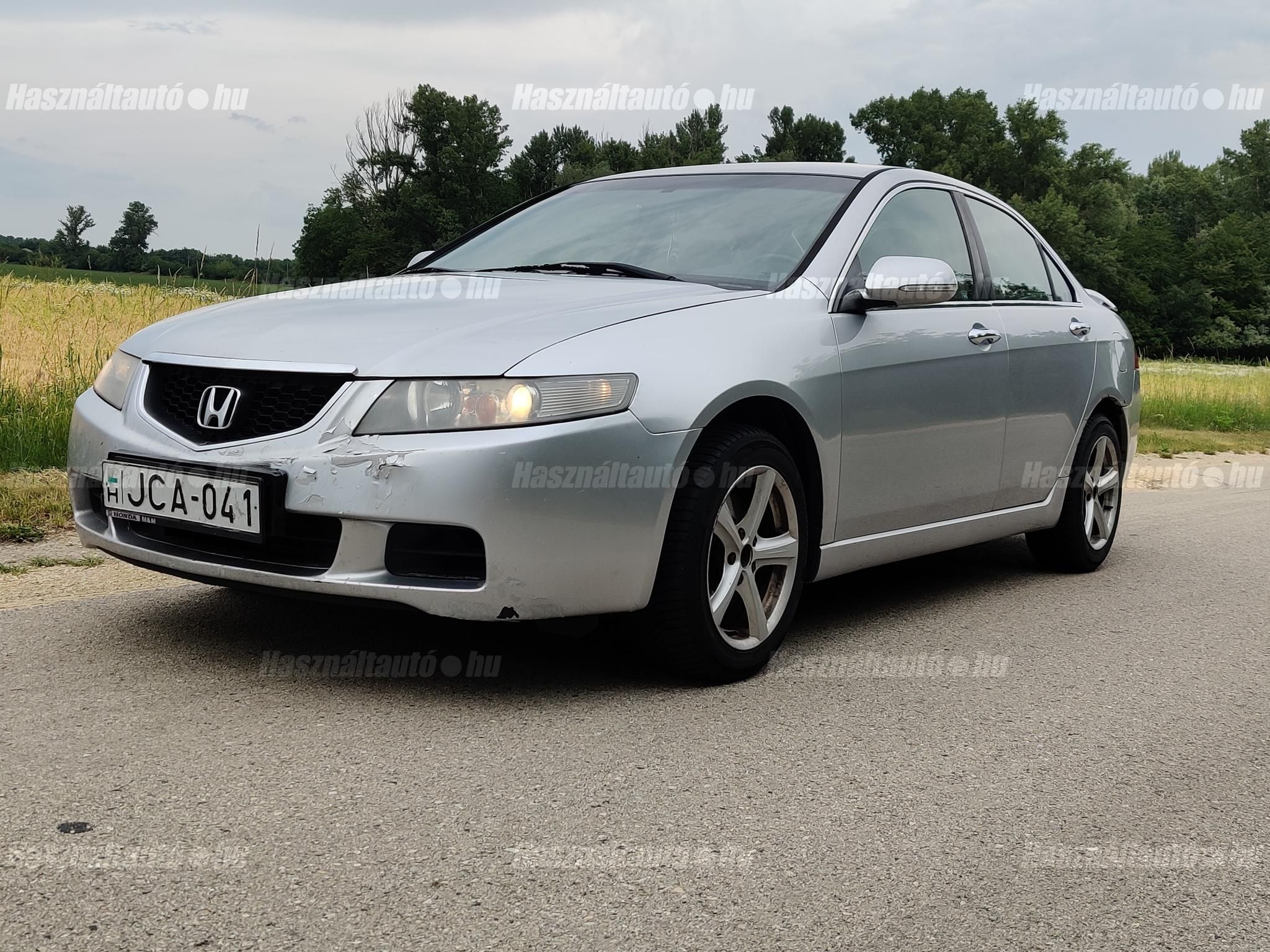 HONDA ACCORD 2004/3 - 1