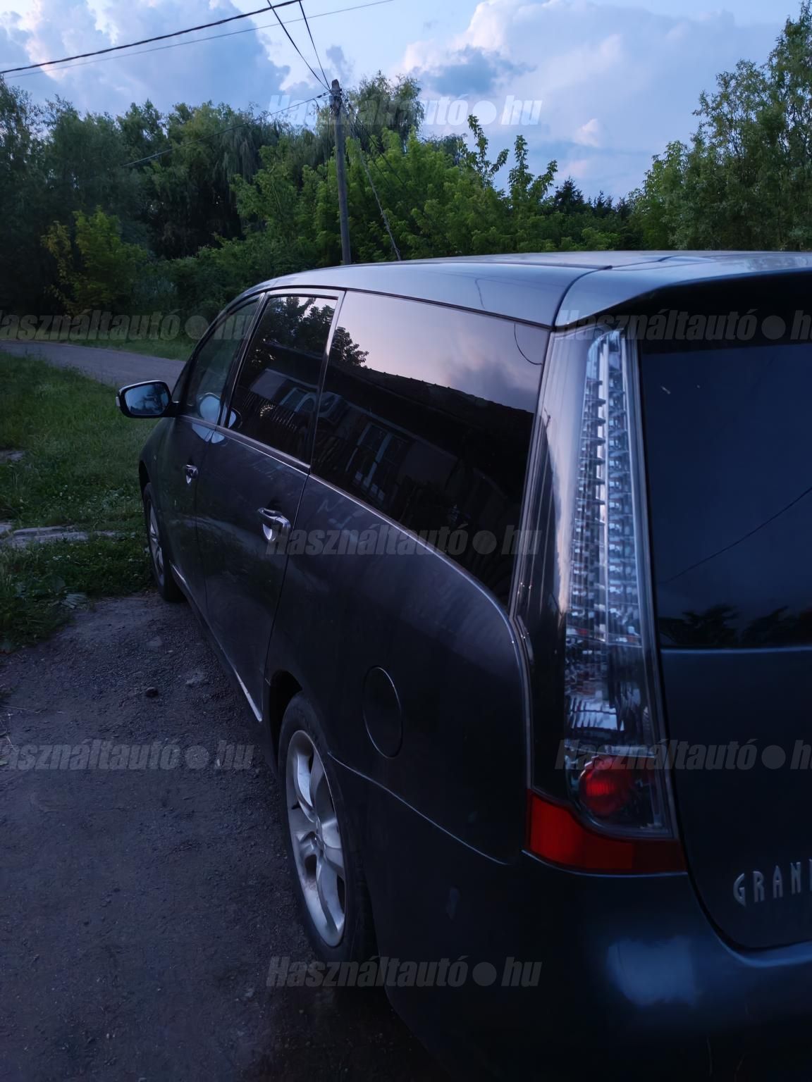MITSUBISHI GRANDIS 2006 - 1