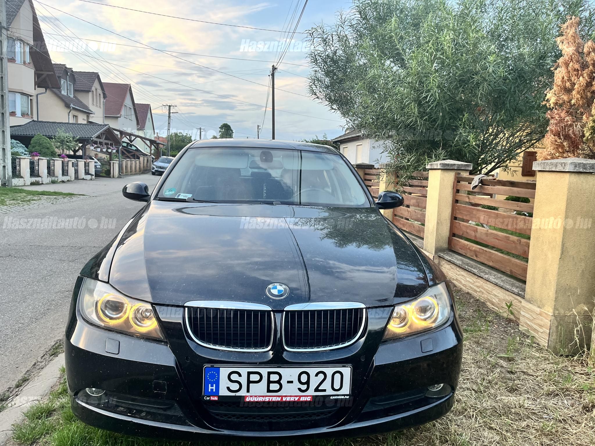 BMW 320 2008/8 - 1