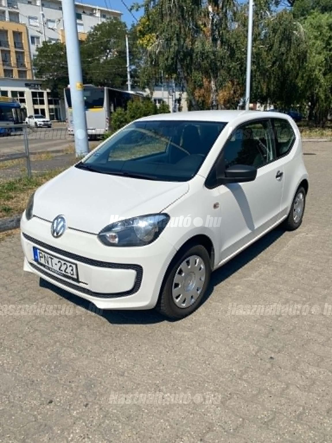 VOLKSWAGEN UP 2013/6 - 1