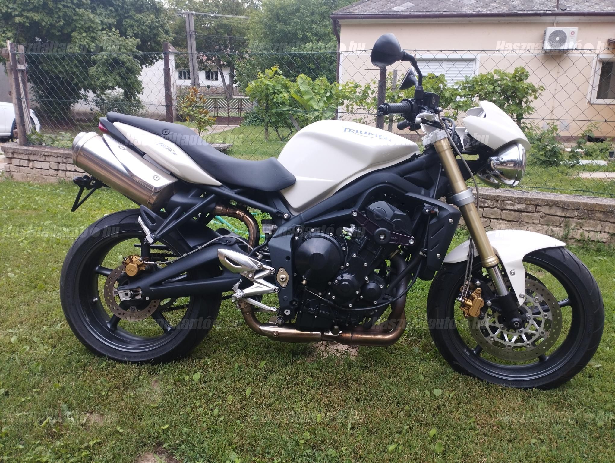 TRIUMPH STREET TRIPLE 675 2008/7 - 1