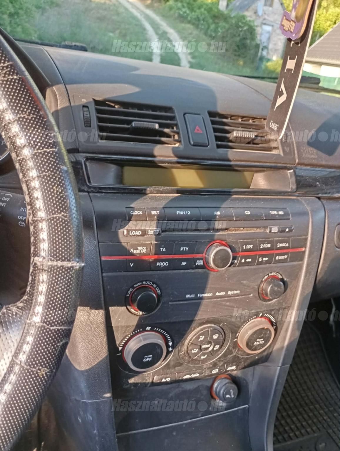MAZDA 3 2005/4 - 1