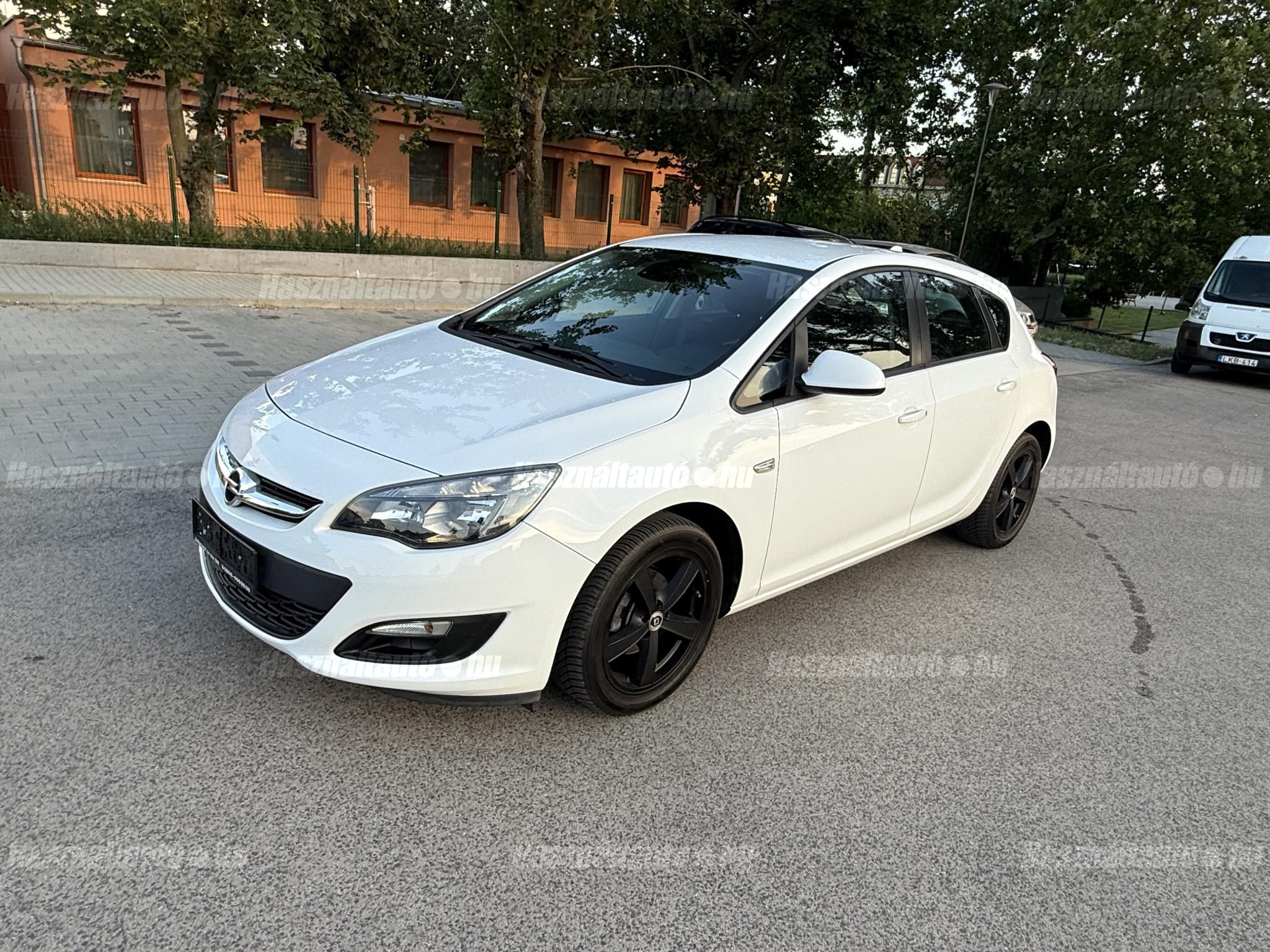 OPEL ASTRA J 2015/3 - 1